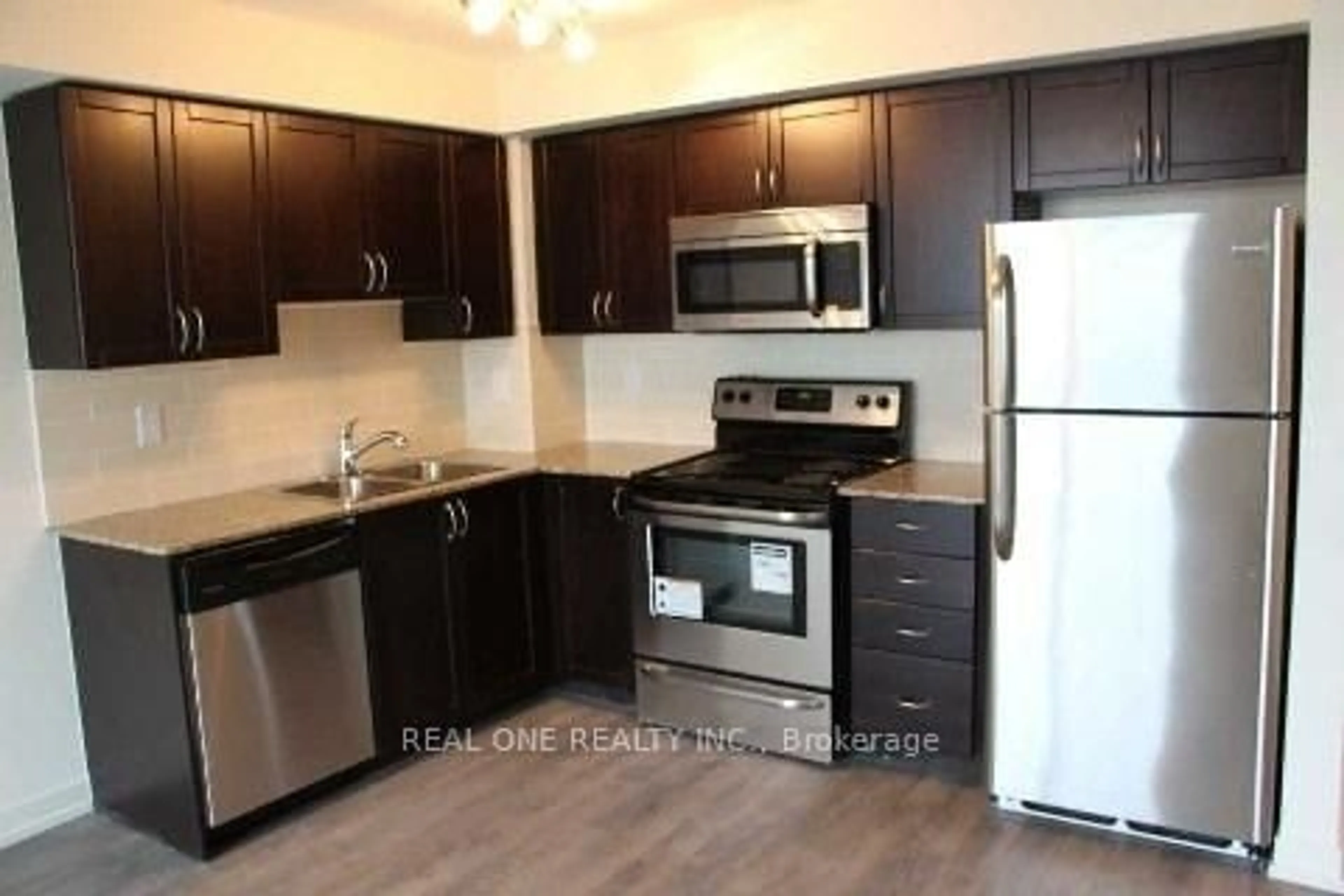 Standard kitchen, unknown for 812 Lansdowne Ave #624, Toronto Ontario M6H 4K5