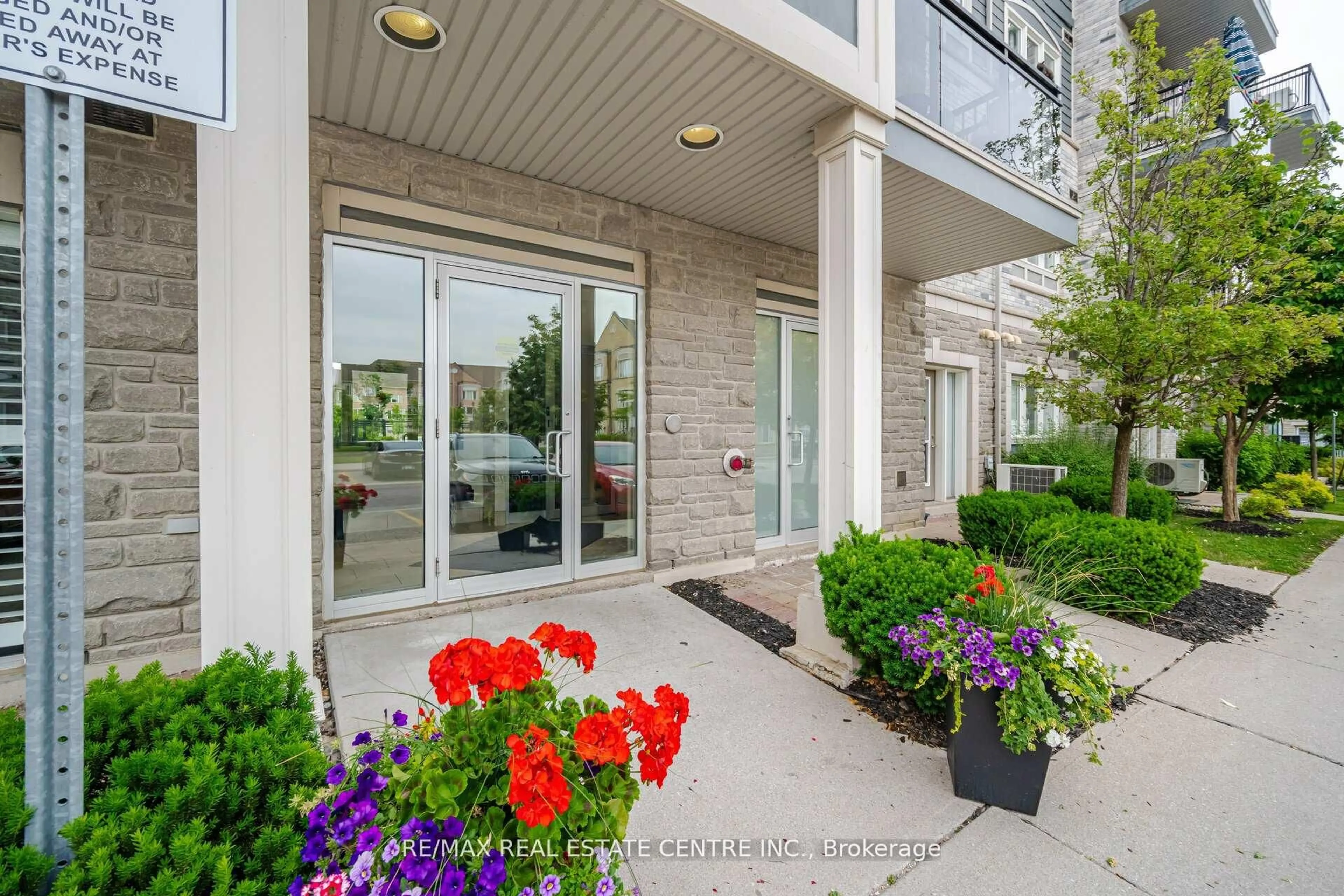Unknown for 5150 Winston Churchill Blvd #305, Mississauga Ontario L5M 0P1