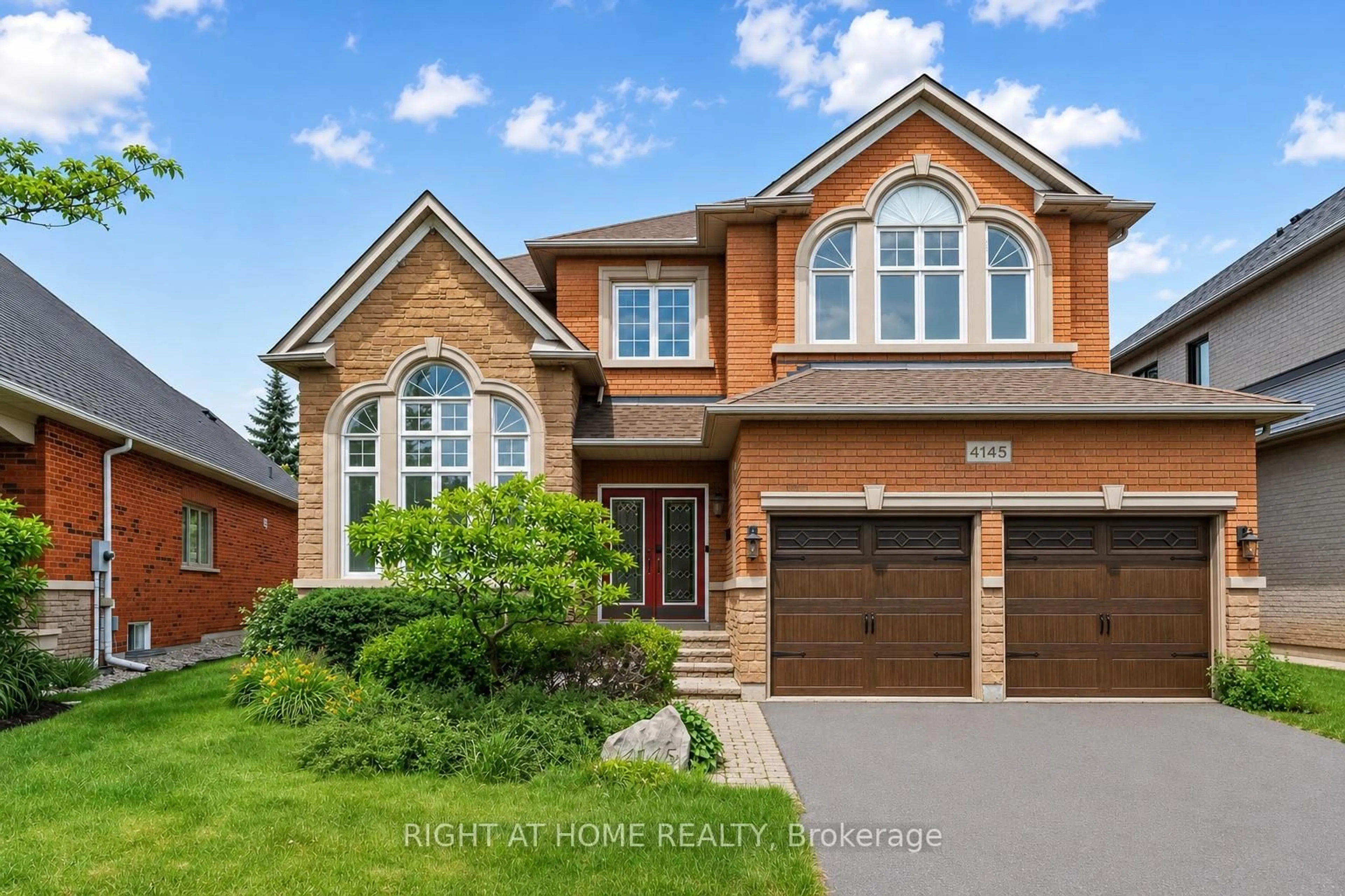 Home with brick exterior material, street for 4145 Bonavista Cres, Burlington Ontario L7M 4J3