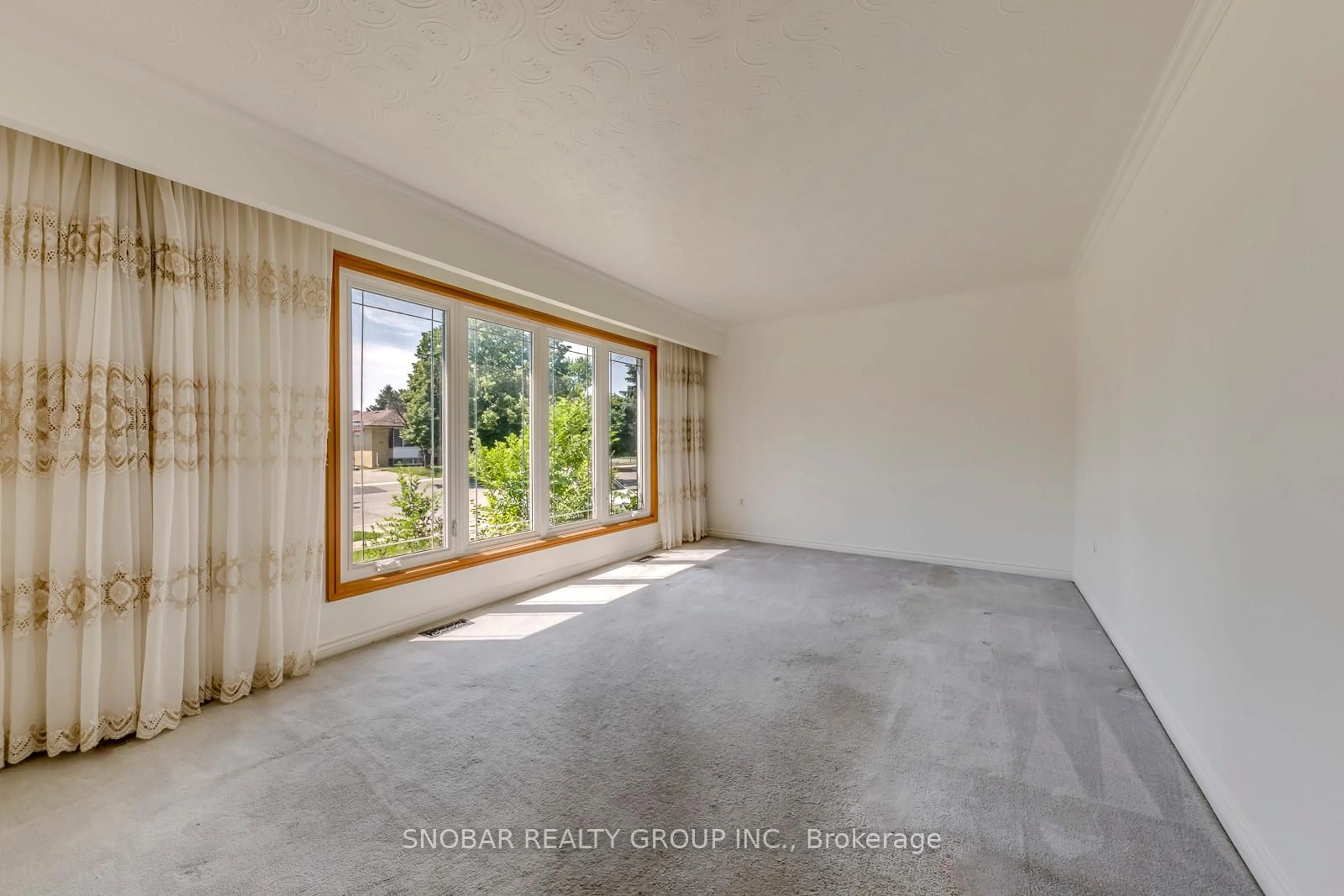 A pic of a room for 201 Thistle Down Blvd, Toronto Ontario M9V 1K4
