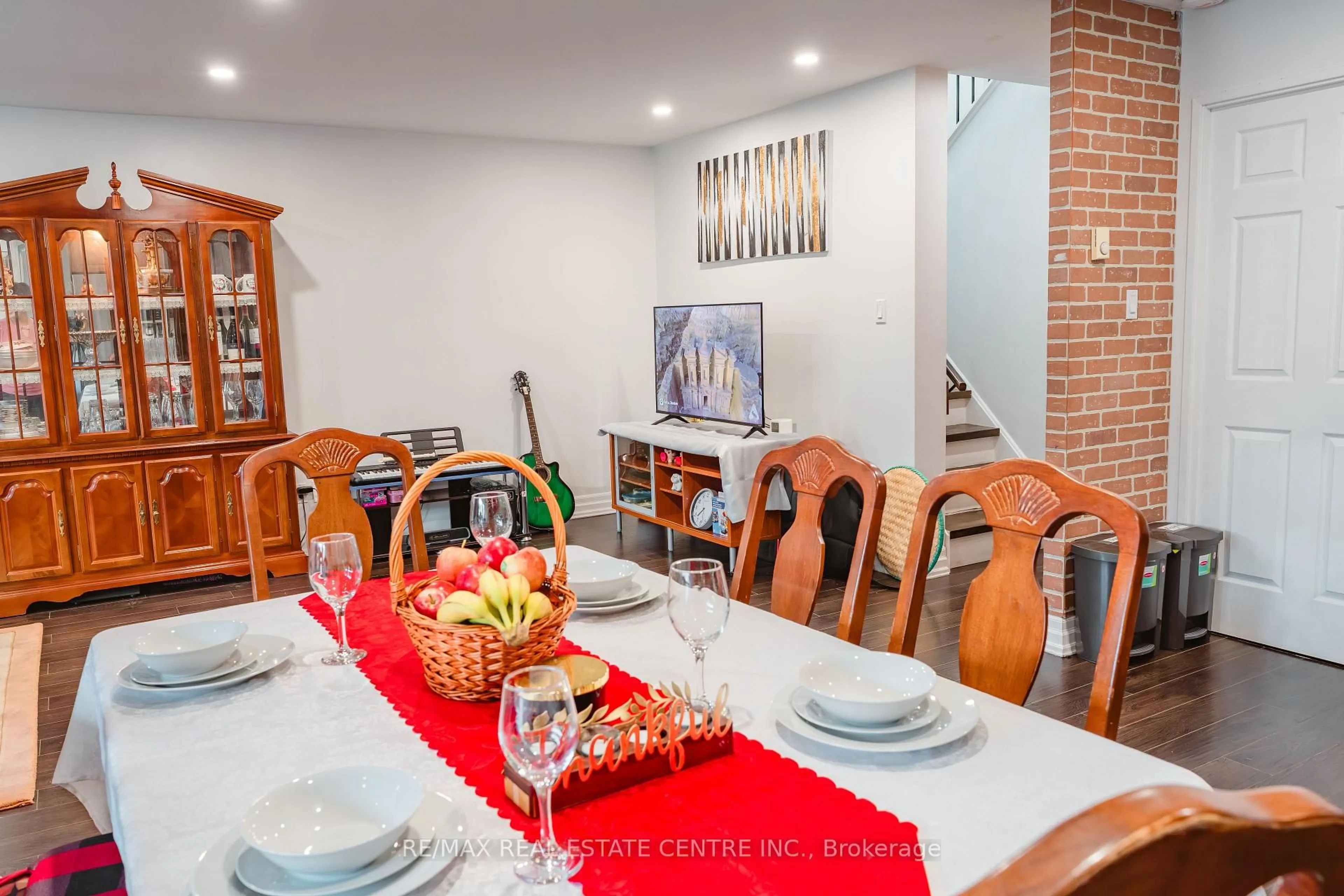 Dining room, unknown for 1055 Dundas St #190, Mississauga Ontario L4Y 3X6