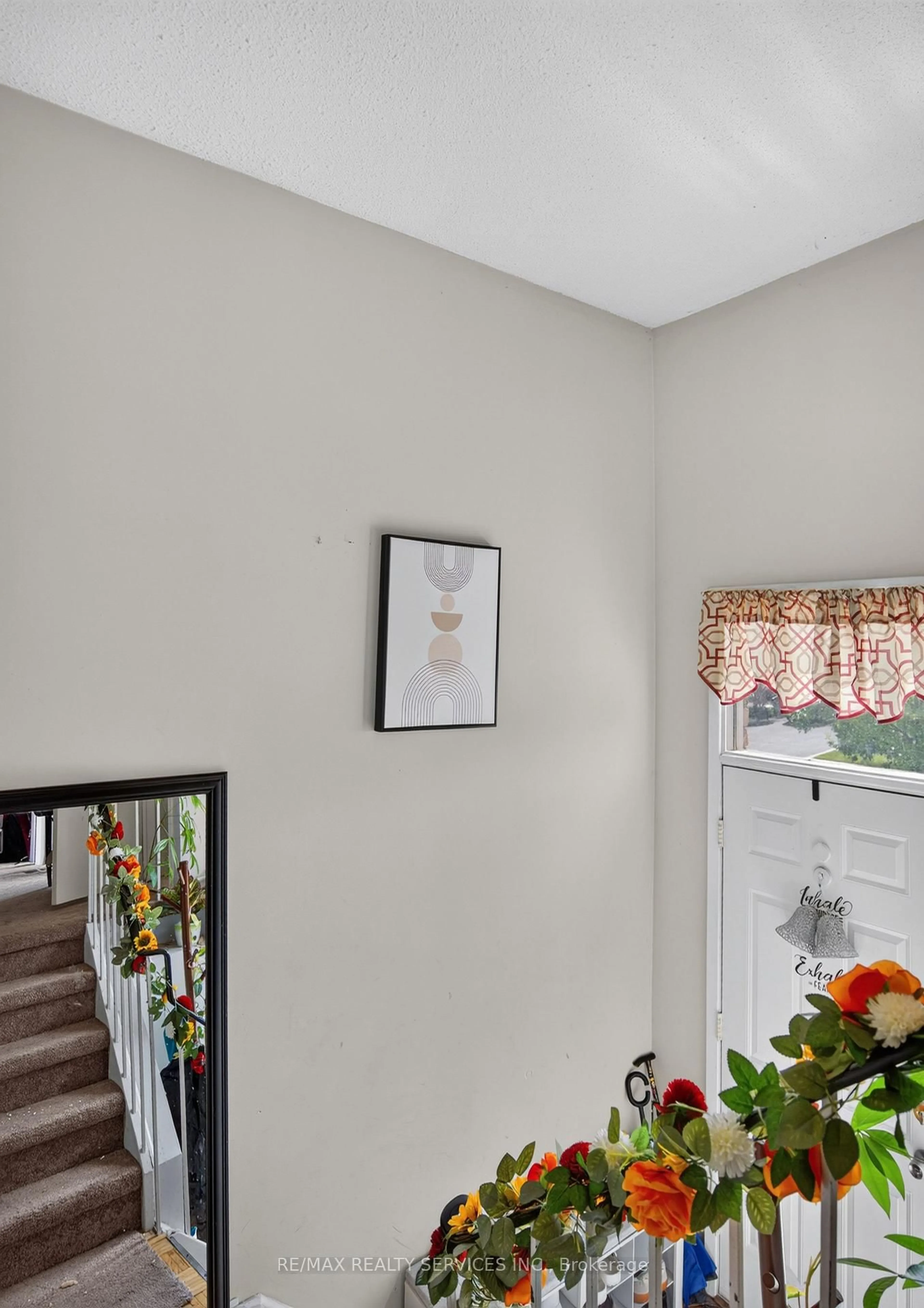 Indoor entryway for 23 Dafoe Cres, Brampton Ontario L6Y 2L1