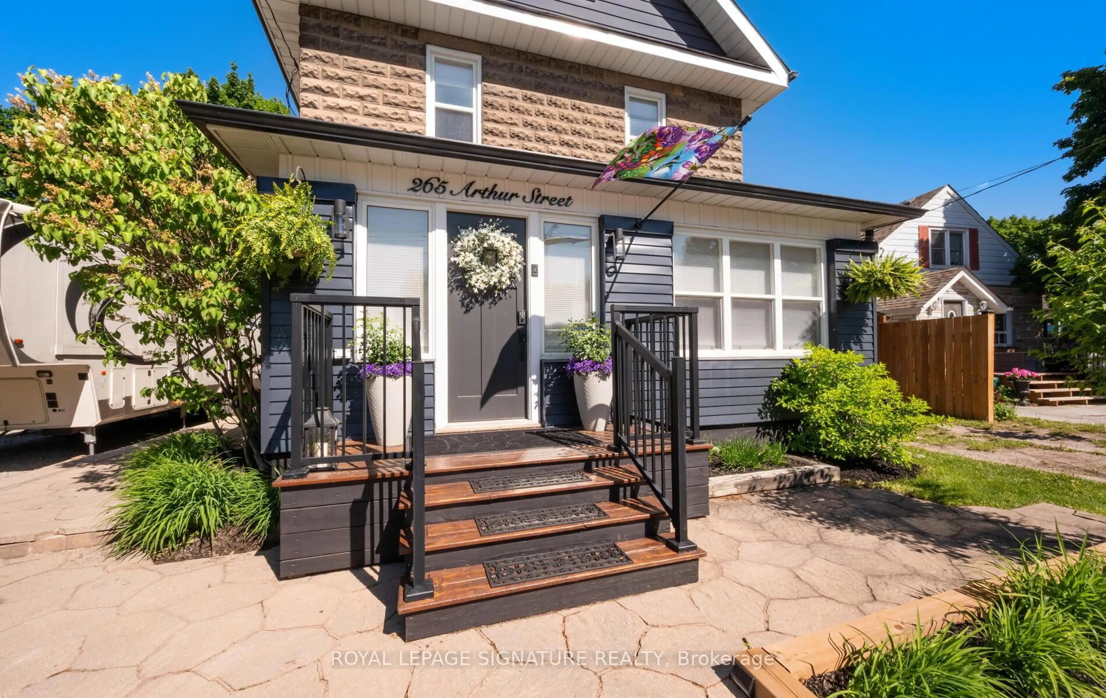Unknown for 265 Arthur St, Halton Hills Ontario L7J 1M2