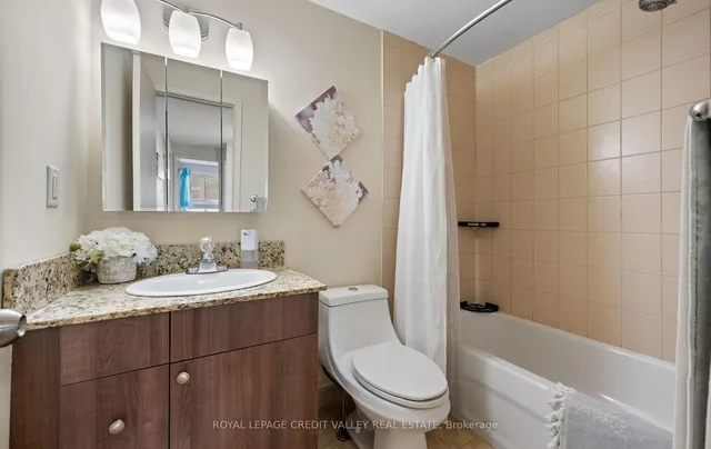 7 Hillpark Tr, Brampton 5