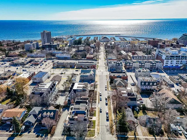 117 Nelson St #1, Oakville 2