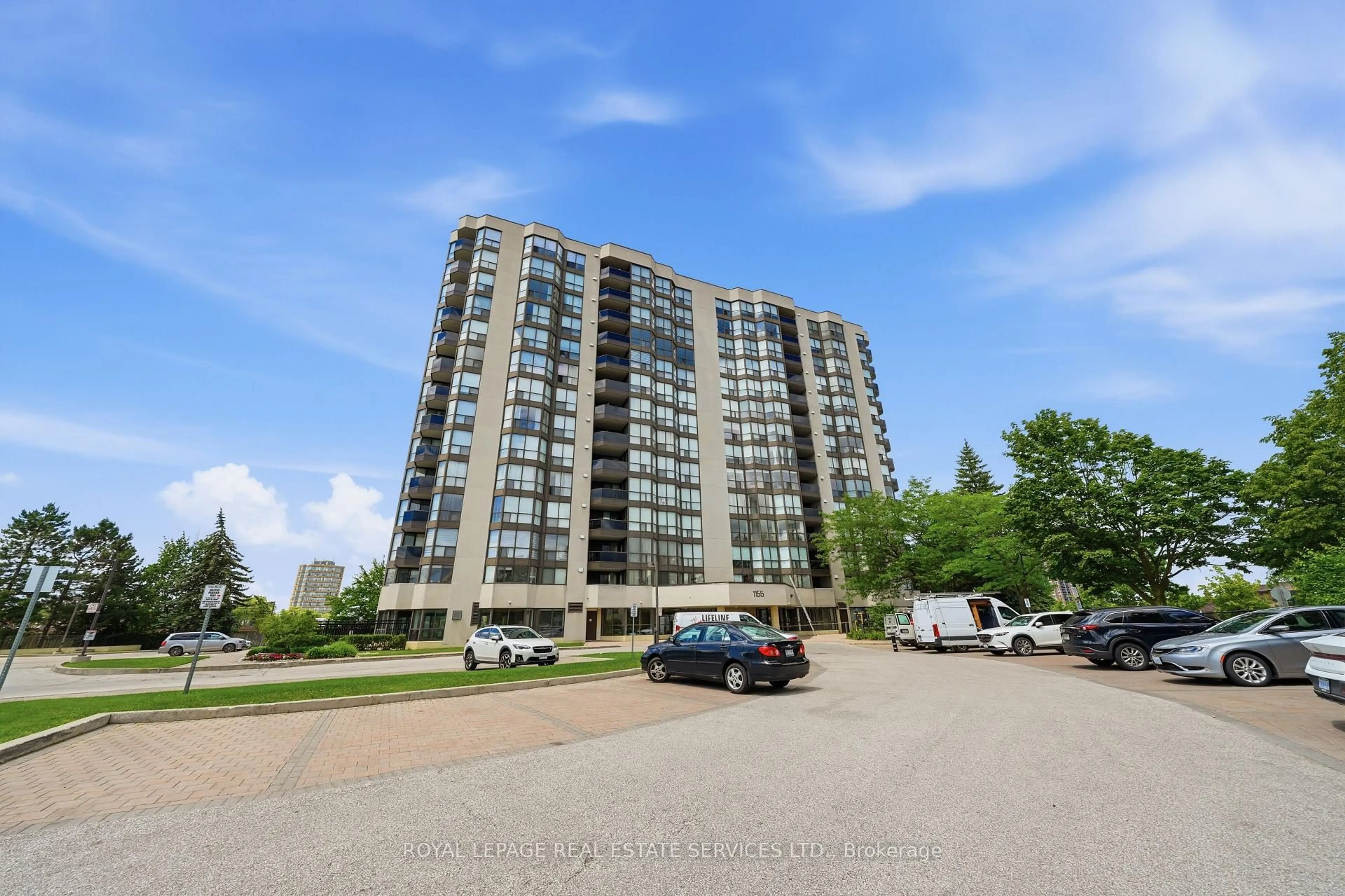 A pic from outside/outdoor area/front of a property/back of a property/a pic from drone, building for 1155 Bough Beeches Blvd #405, Mississauga Ontario L4W 4N2