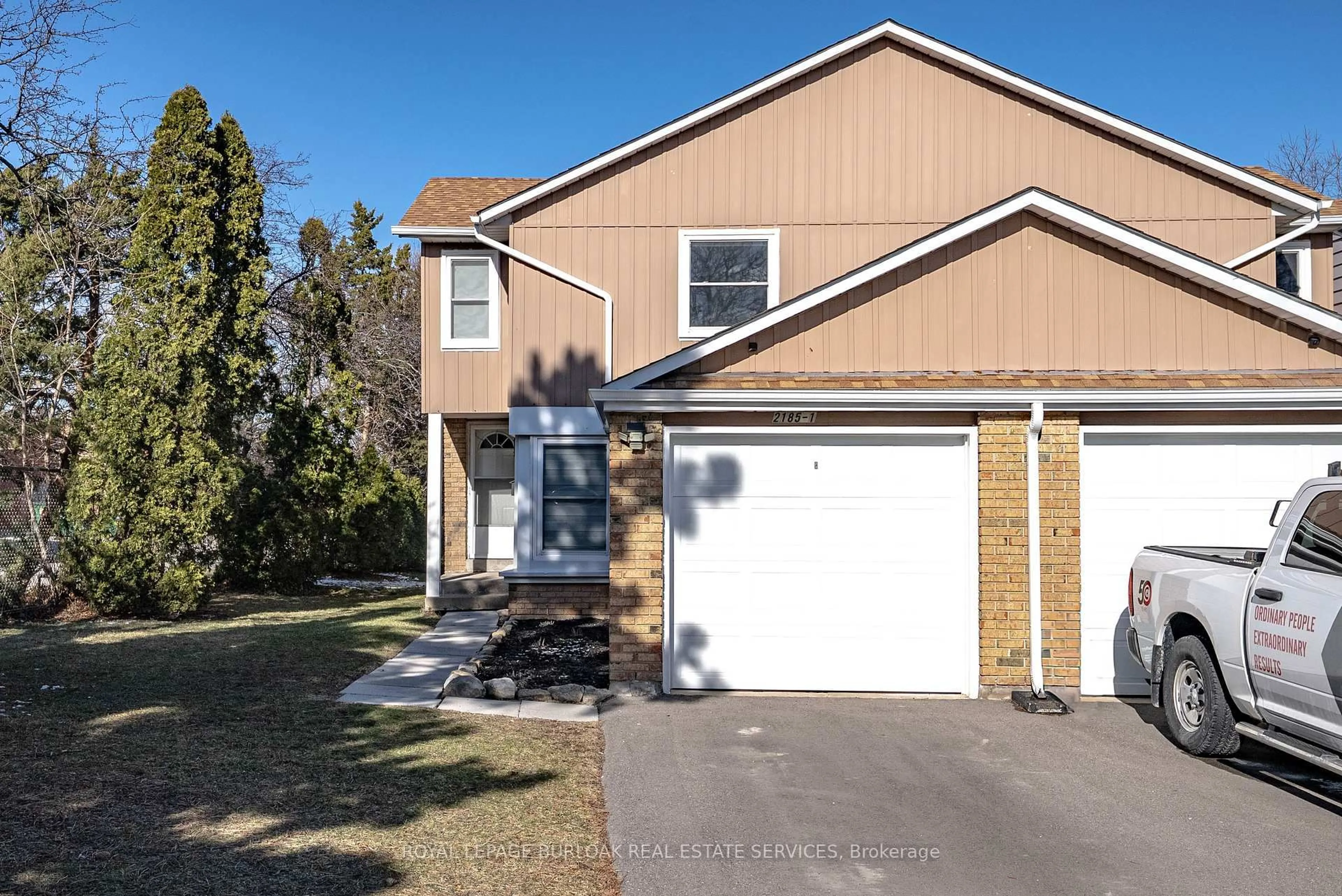 Home with vinyl exterior material, street for 2185 Fairchild Blvd #1, Burlington Ontario L7P 3P6