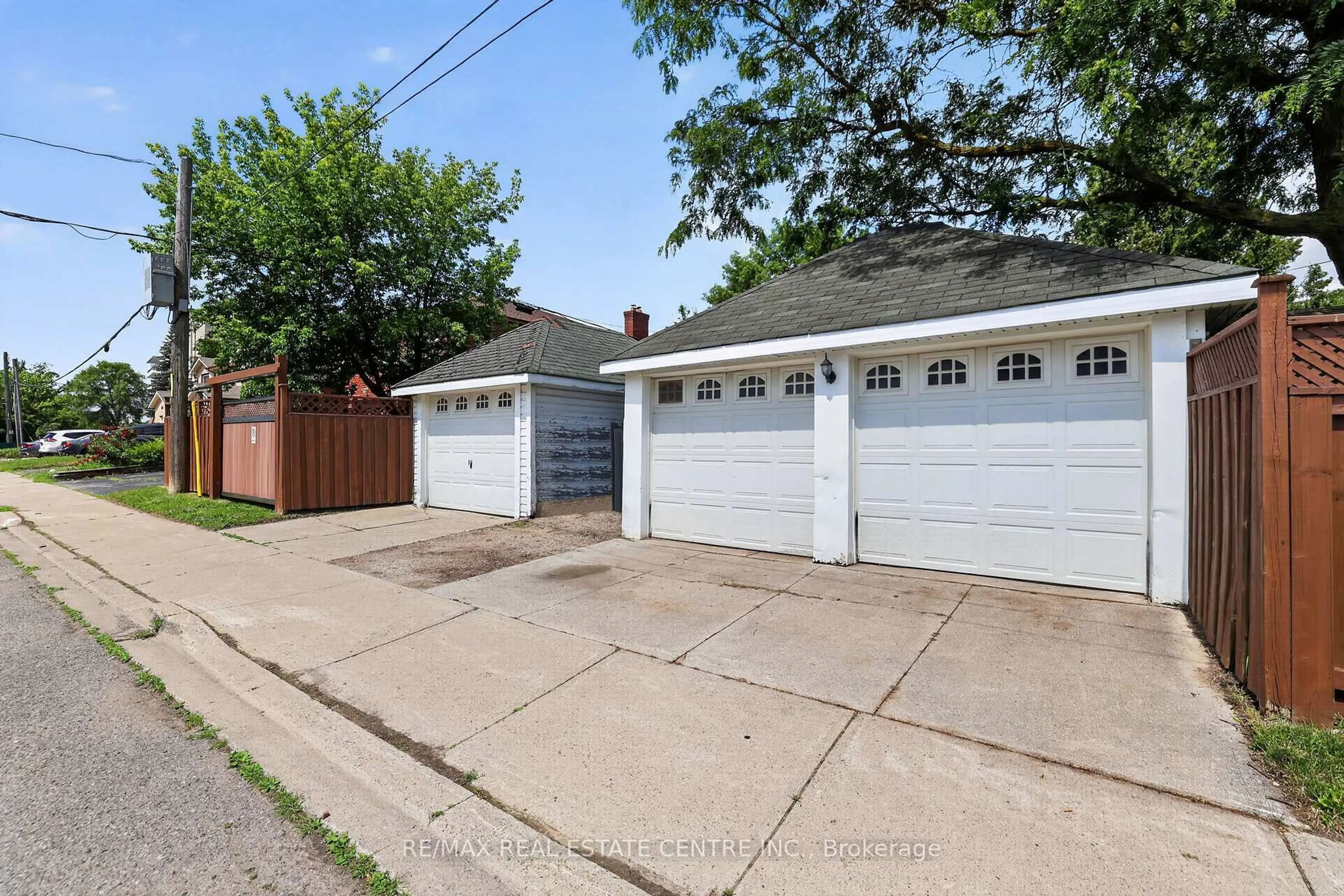 Unknown for 75 West St, Brampton Ontario L6X 1W1