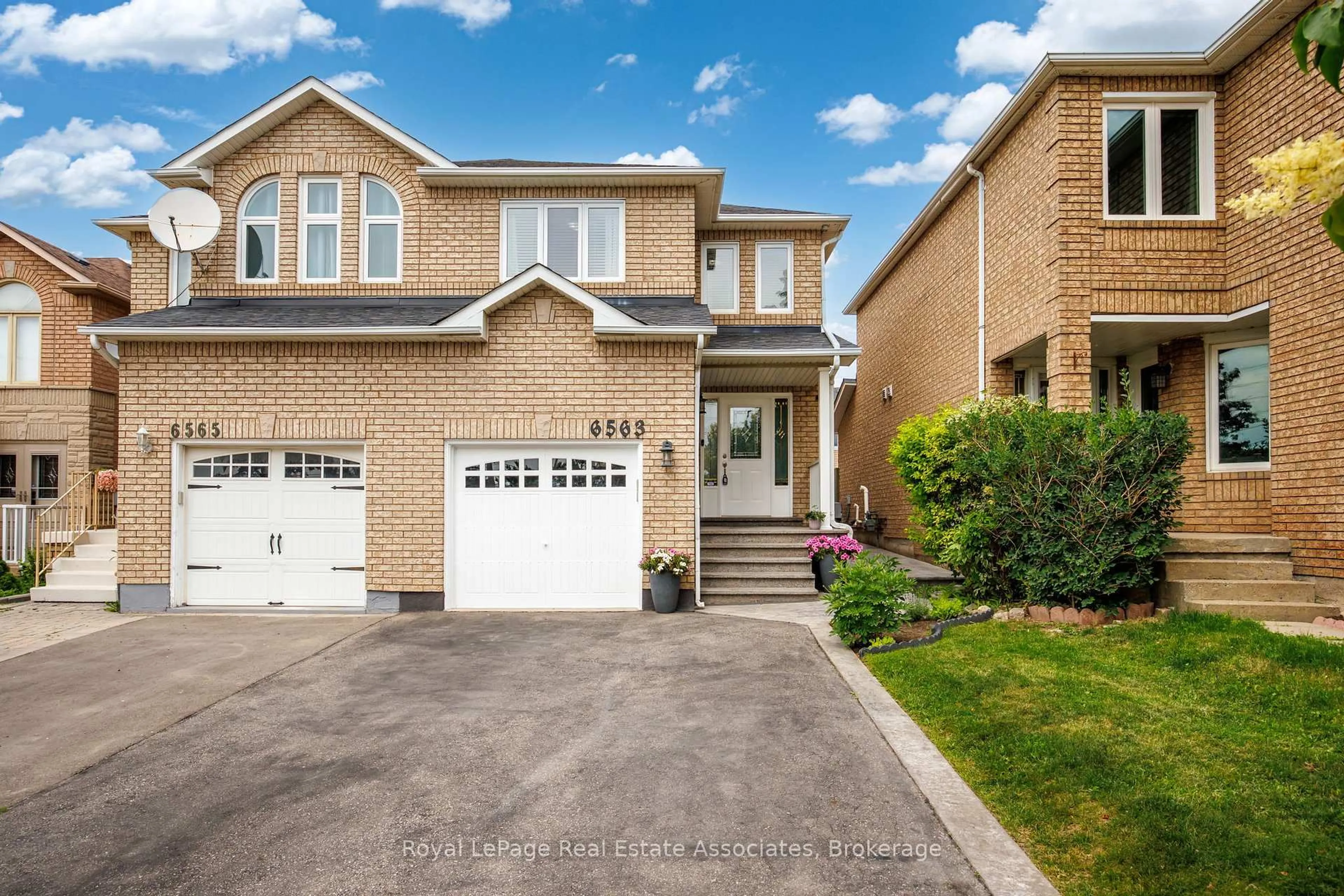 Home with brick exterior material, street for 6563 Sapling Tr, Mississauga Ontario L5N 7J3
