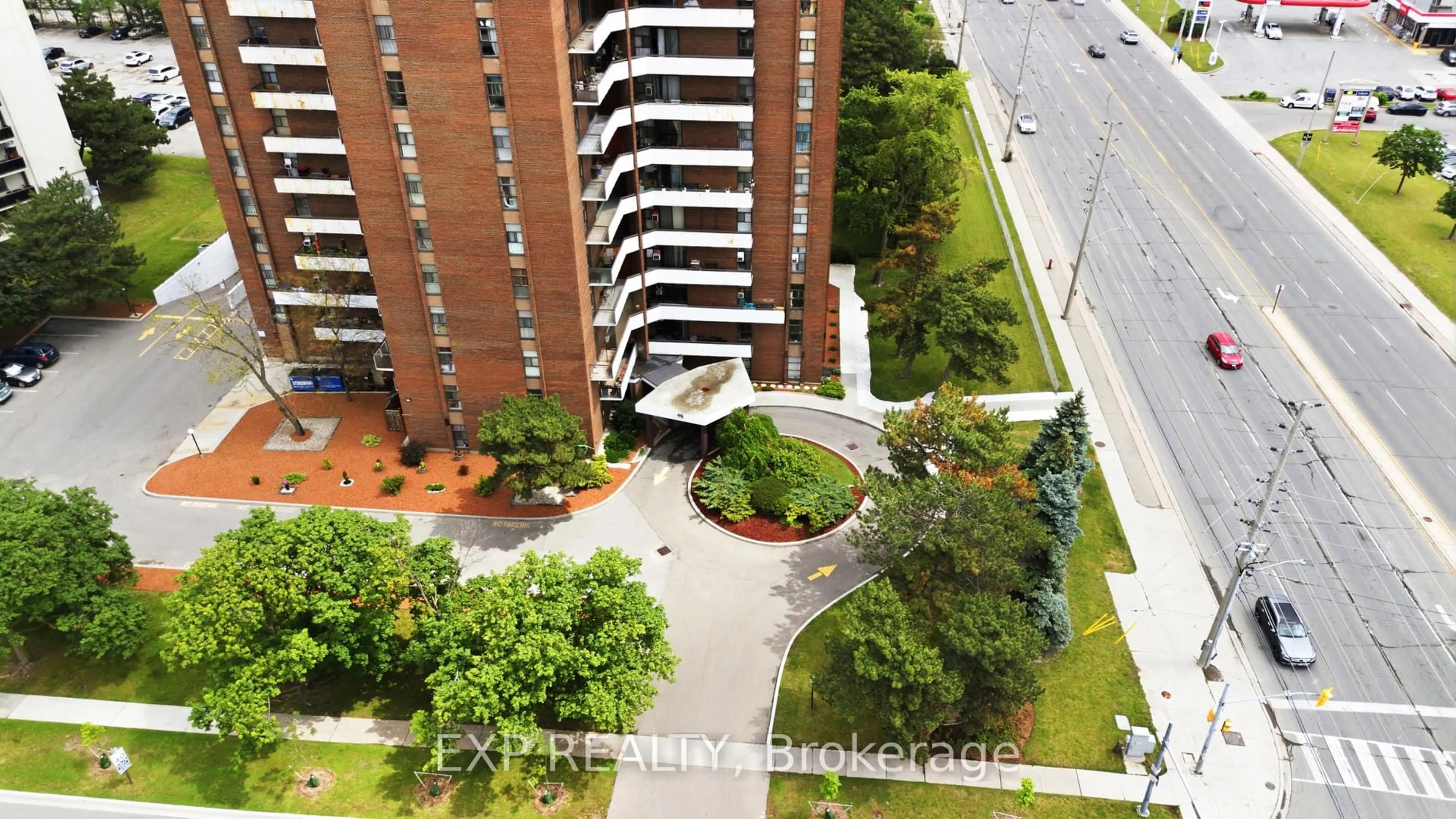 A pic from outside/outdoor area/front of a property/back of a property/a pic from drone, city buildings view from balcony for 3025 Queen Frederica Dr #201, Mississauga Ontario L4Y 3A1