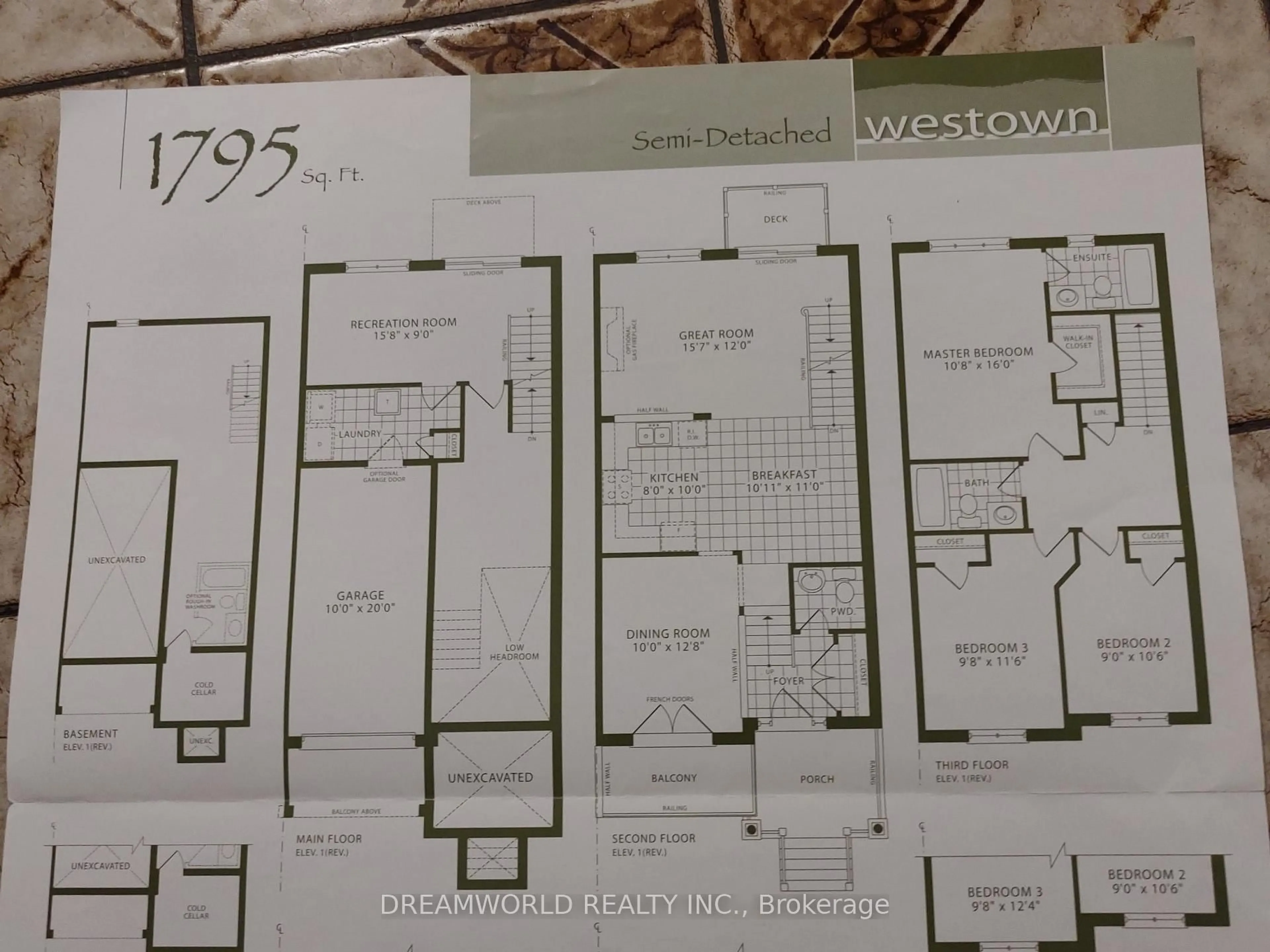 Floor plan for 48 Lou Pomanti St, Toronto Ontario M9M 0C2