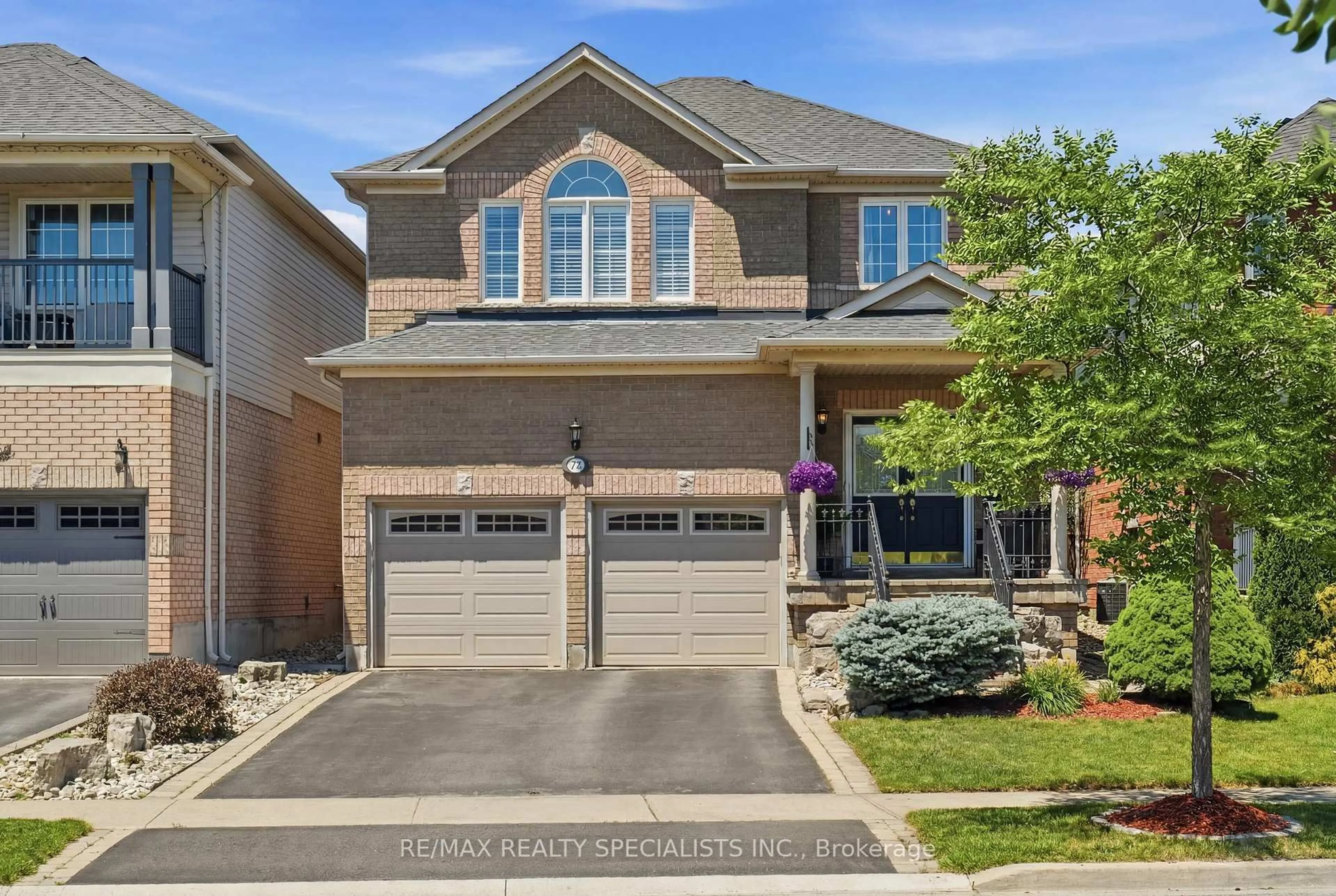 Home with brick exterior material, street for 212 Ellis Cres, Milton Ontario L9T 6B5