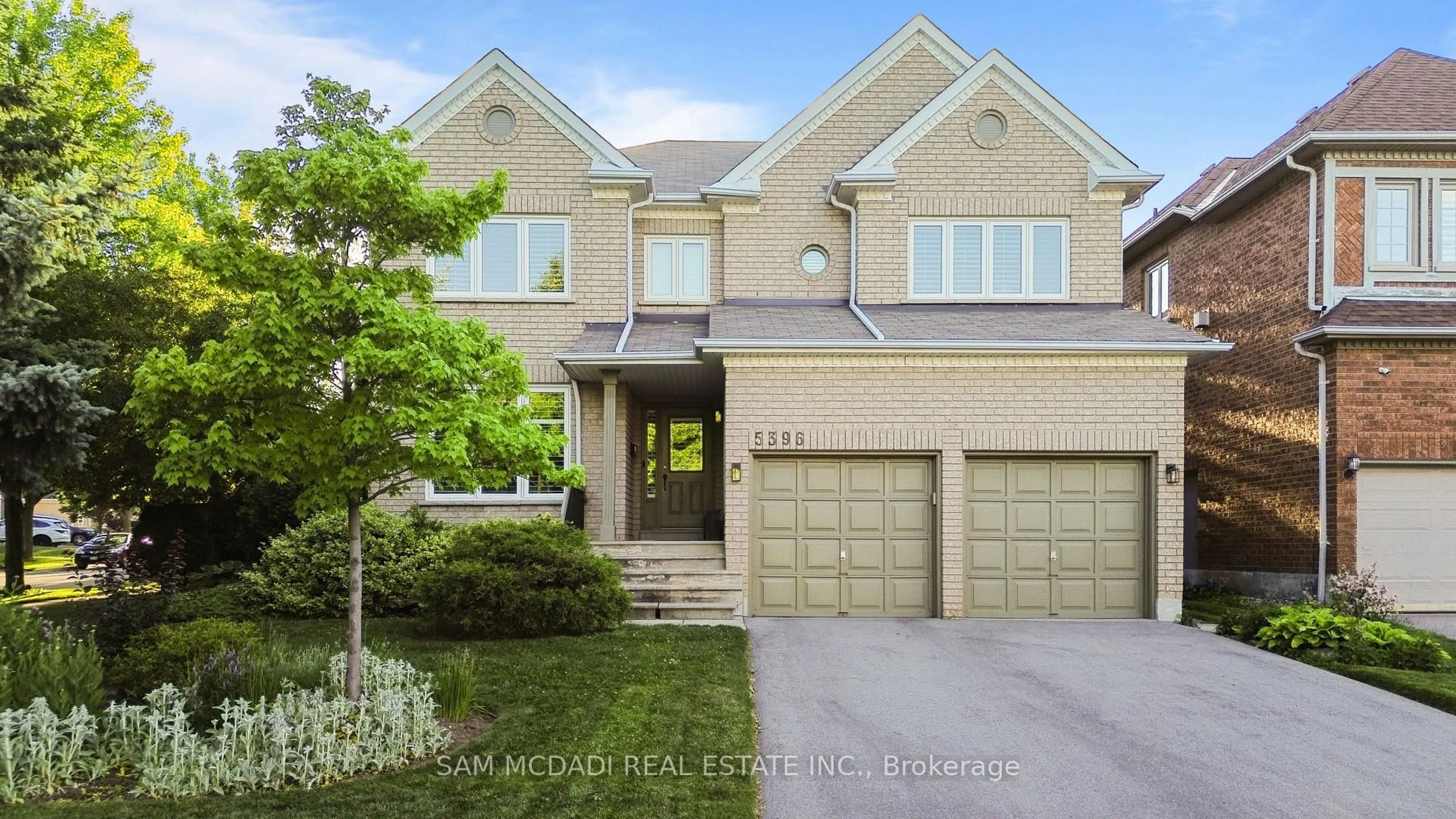 Home with brick exterior material, street for 5396 Planter's Wood Crt, Mississauga Ontario L5M 5V2