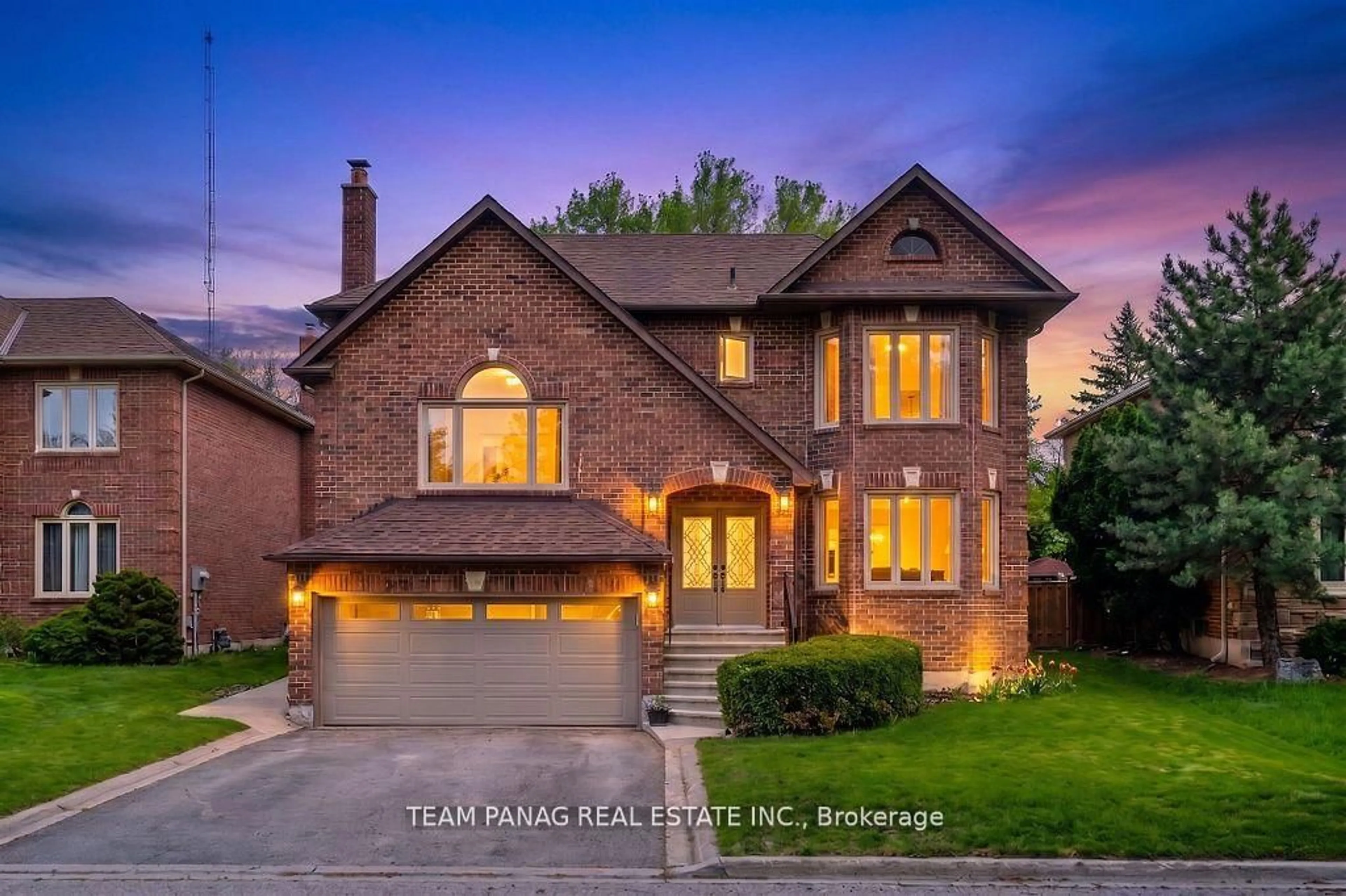 Home with brick exterior material, street for 20 Hacienda Crt, Brampton Ontario L6Z 3J1