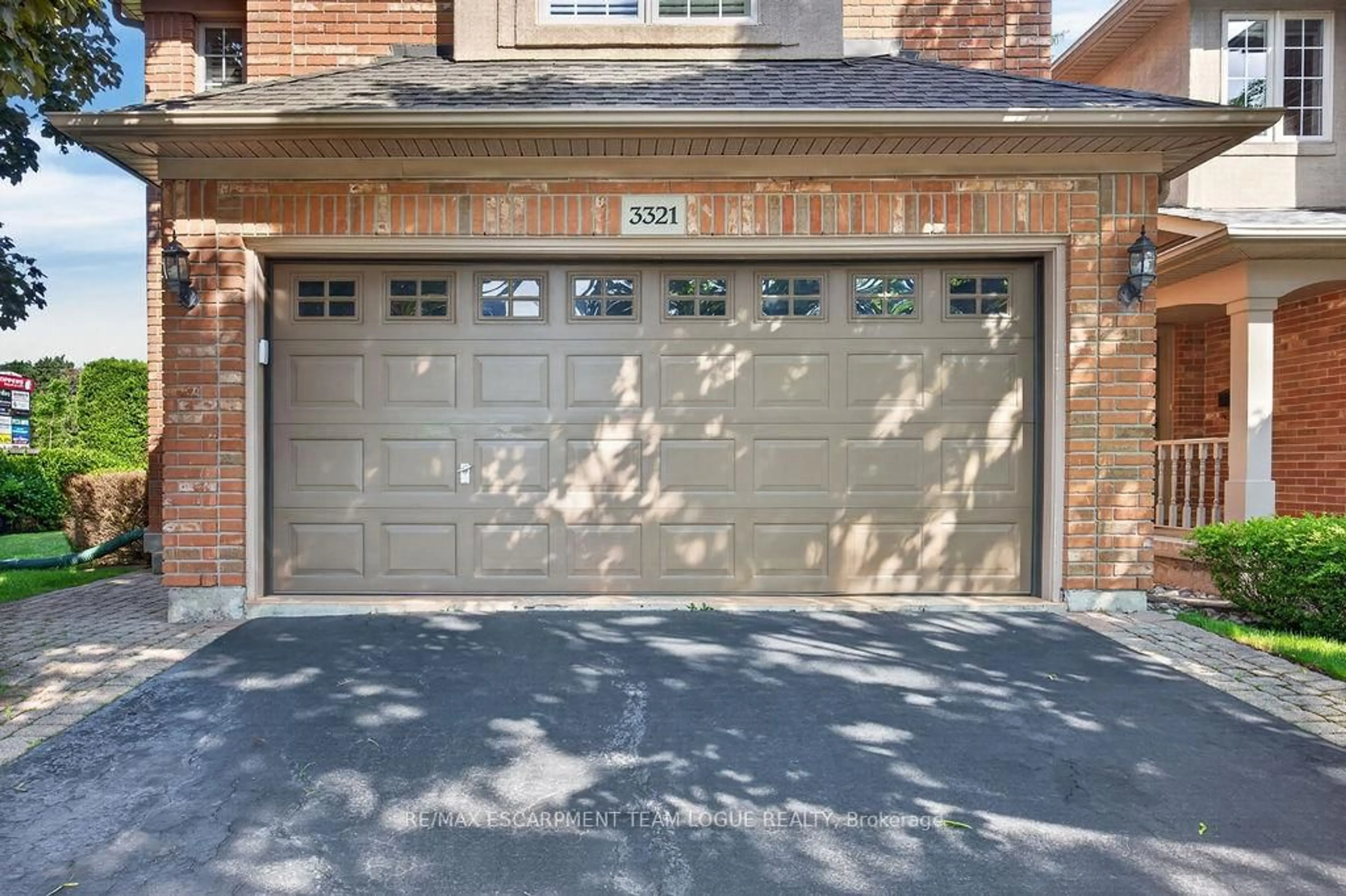 Unknown for 3321 EDGEWOOD Pl, Burlington Ontario L7M 4N1