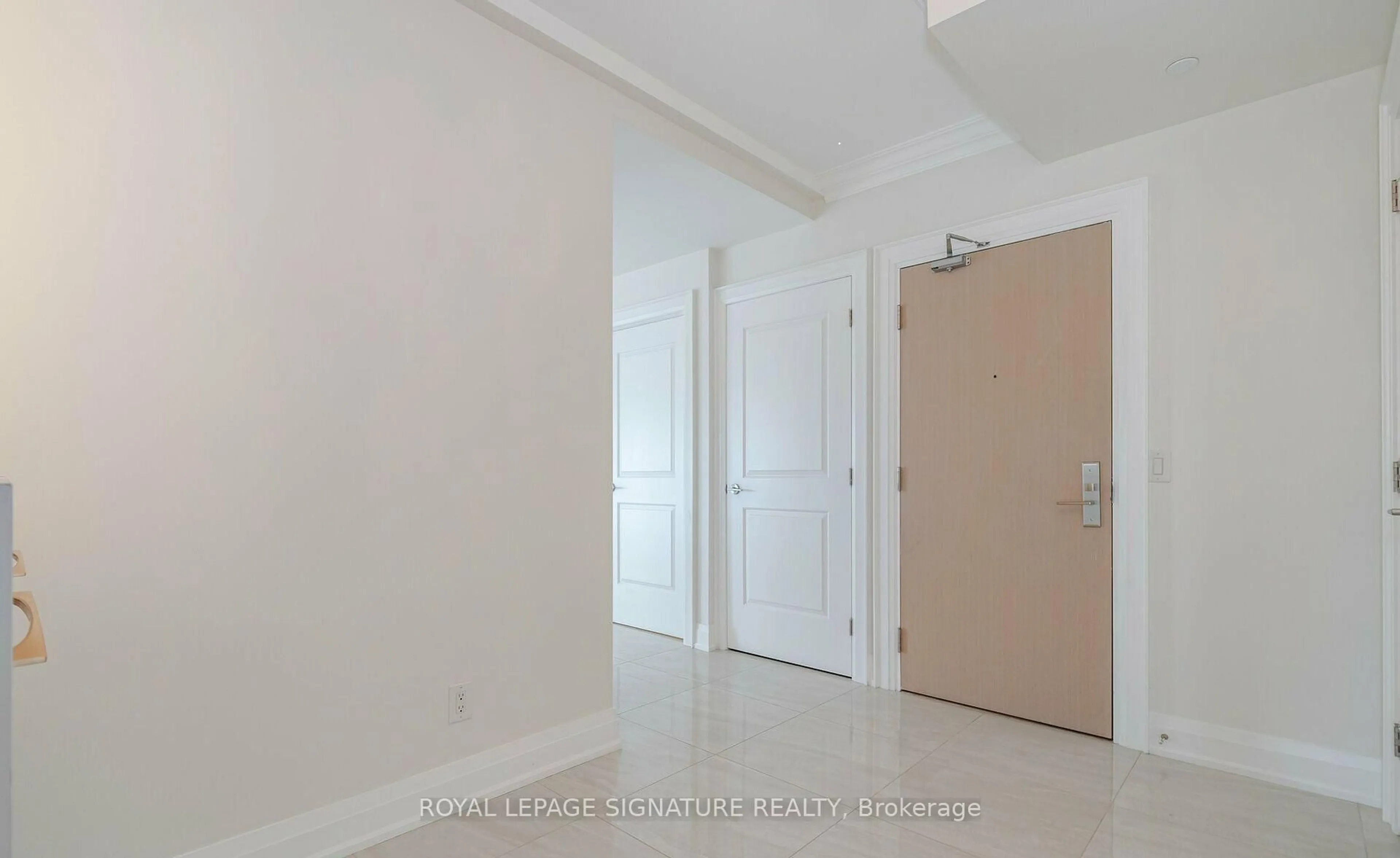 Unknown for 16 McAdam Ave #PH904, Toronto Ontario M6A 0B9