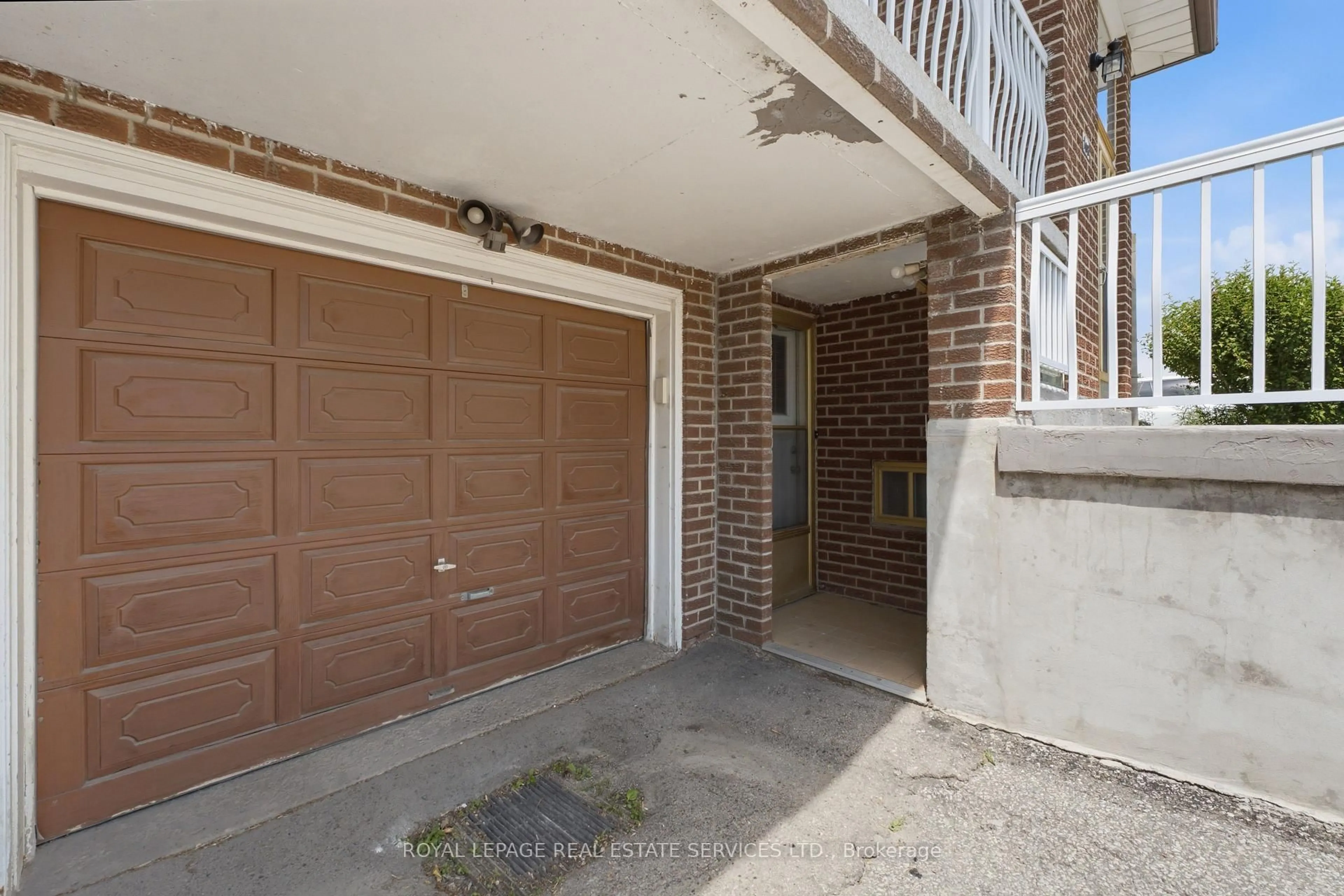 Unknown for 108 Anthia Dr, Toronto Ontario M9L 1K8