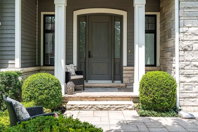 487 Orchard Dr, Oakville 5