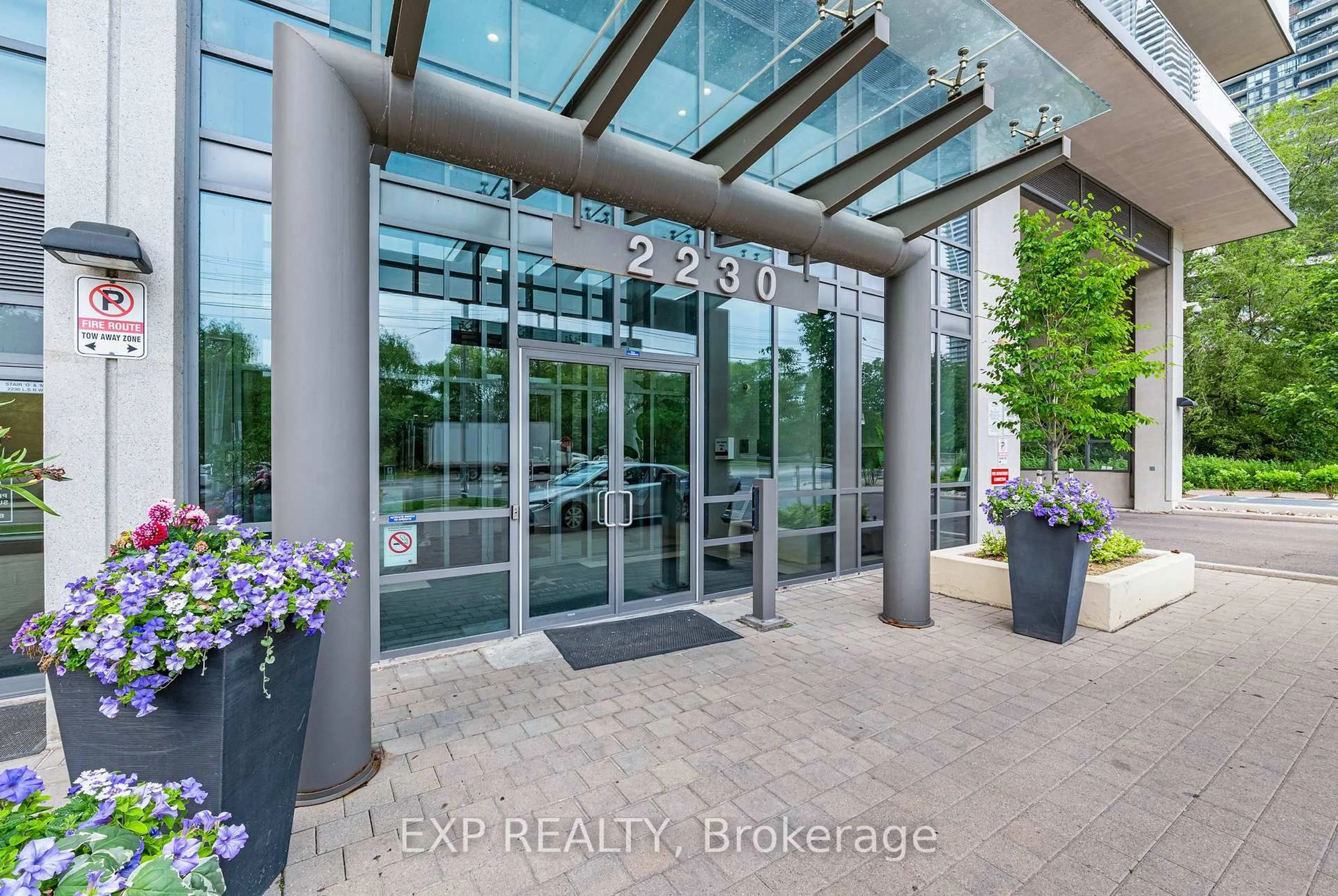 Unknown for 2230 Lake Shore Blvd #808, Toronto Ontario M8V 0B2
