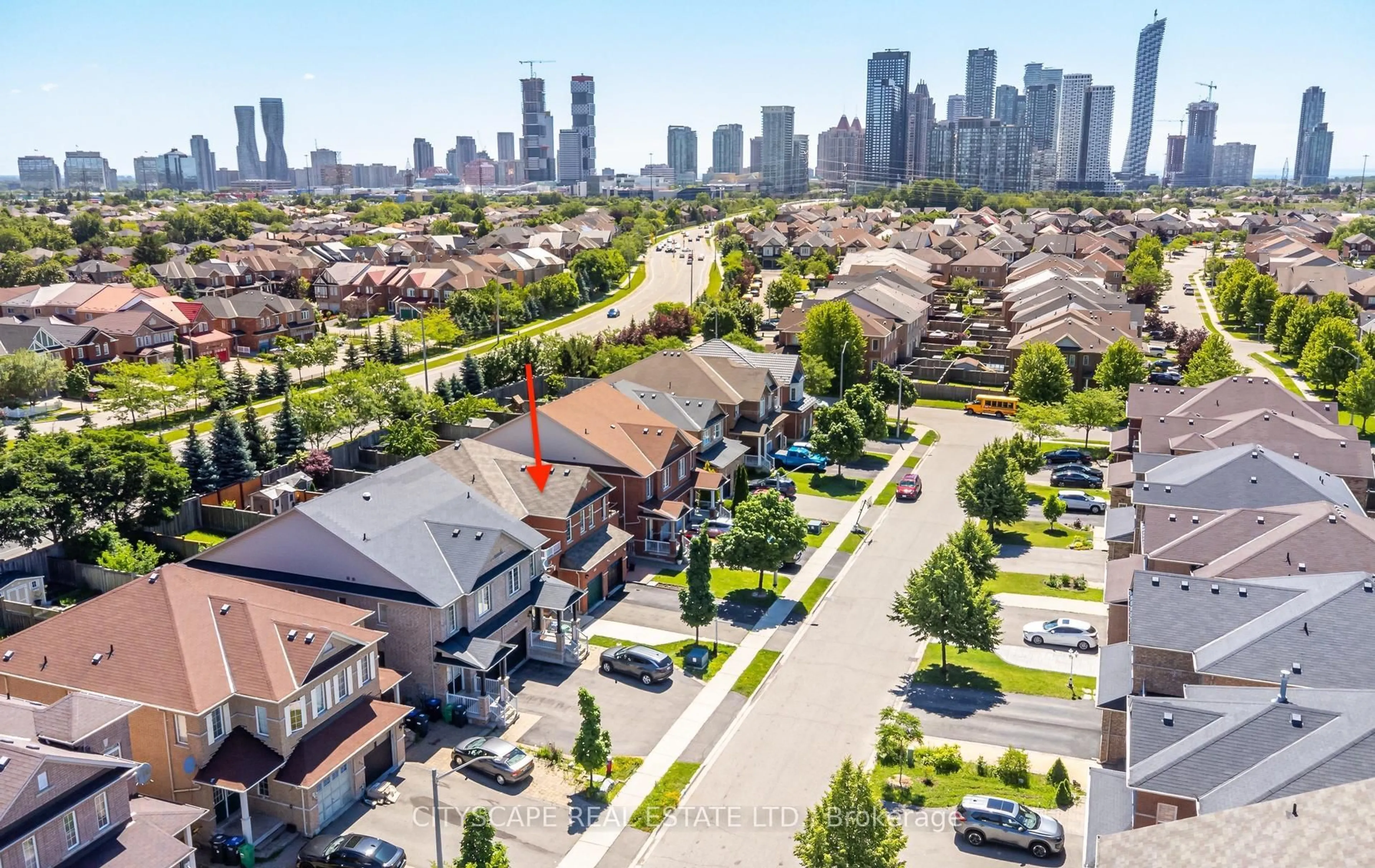 A pic from outside/outdoor area/front of a property/back of a property/a pic from drone, city buildings view from balcony for 4704 Centretown Way, Mississauga Ontario L5R 0C9