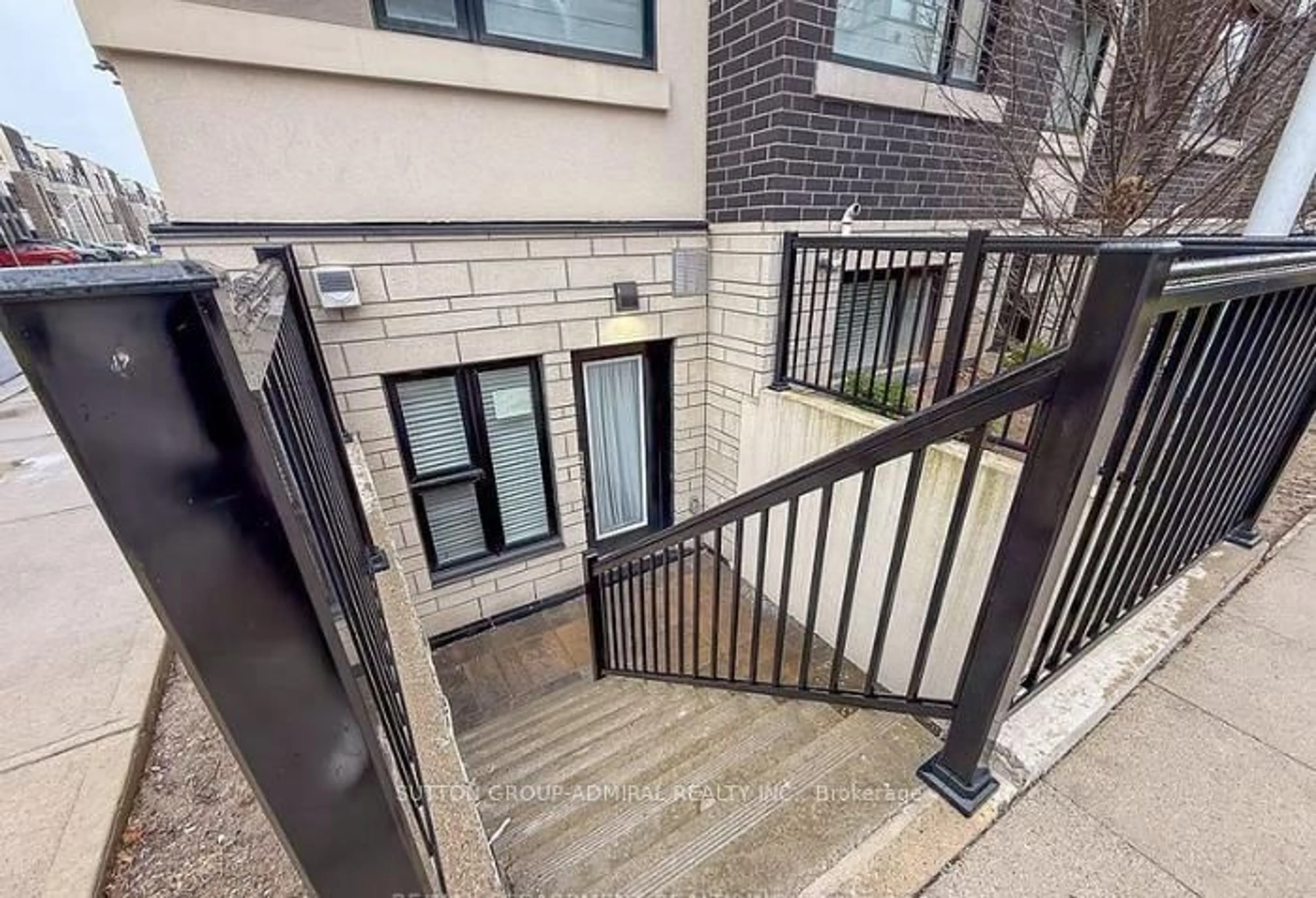 Unknown for 1133 Cooke Blvd #817, Burlington Ontario L7T 4A8