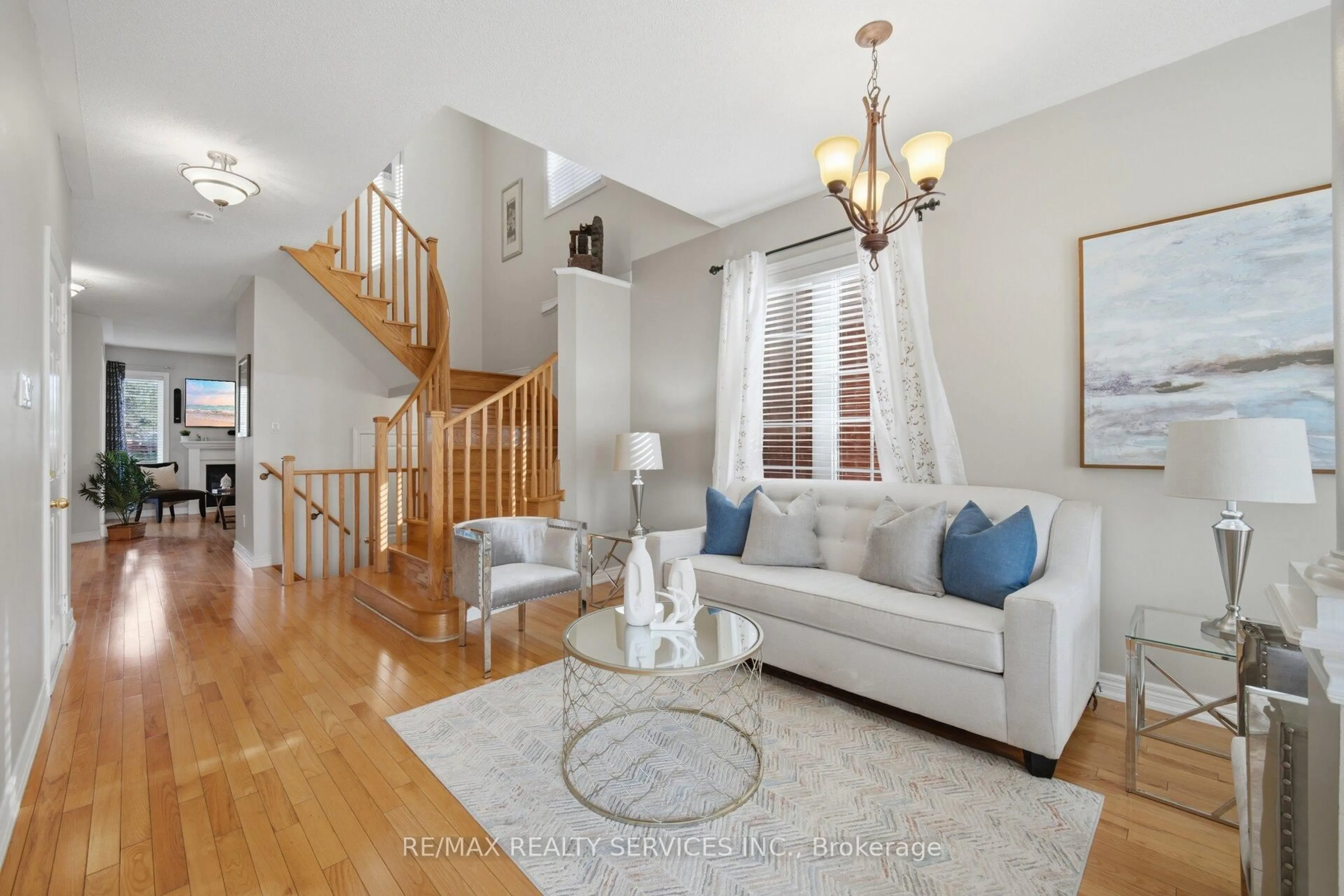 Living room with furniture, unknown for 157 FATHER TOBIN Rd, Brampton Ontario L6R 0E3