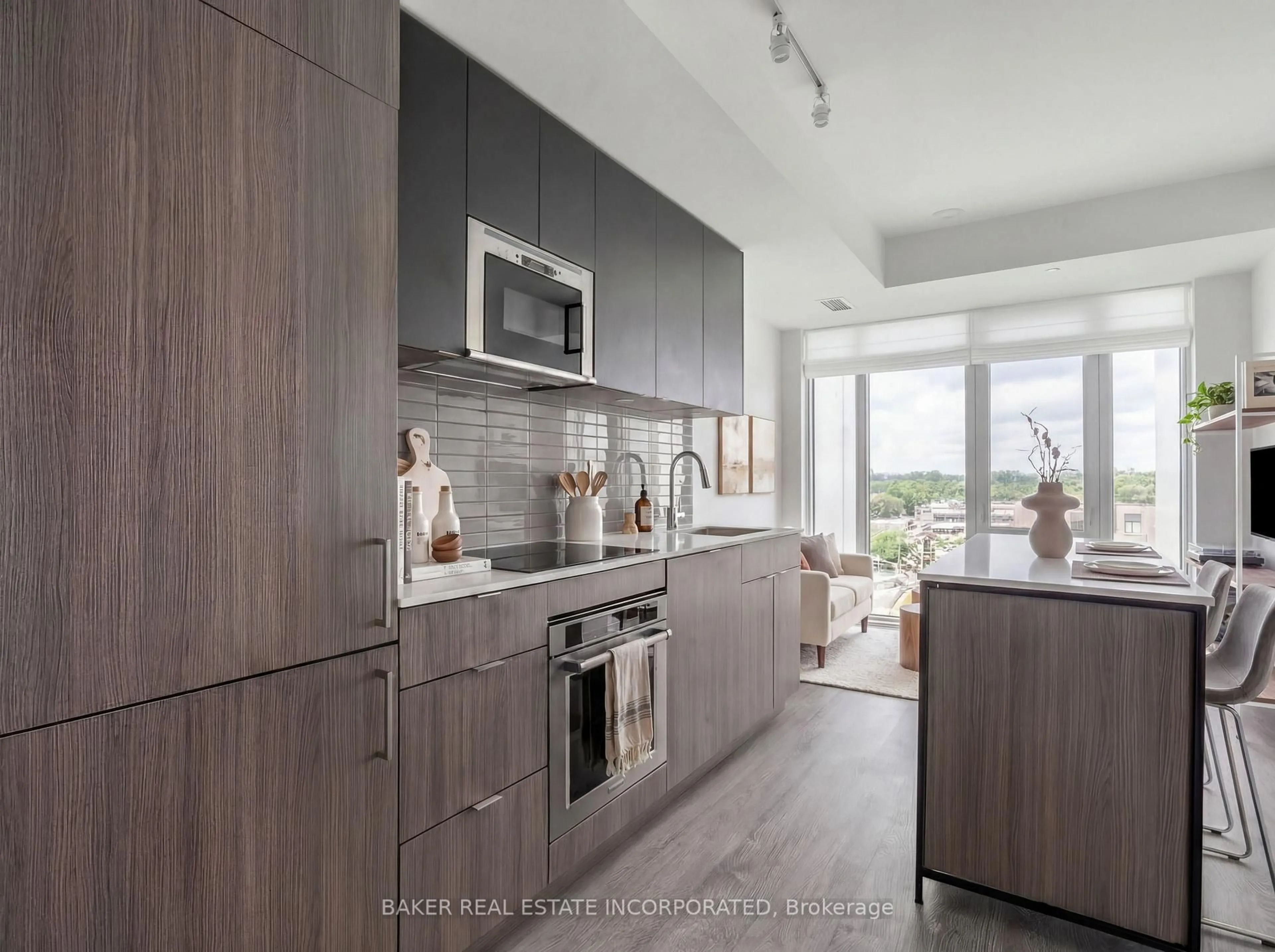 Open concept kitchen, unknown for 220 Missinnihe Way #717, Mississauga Ontario L5H 0A9