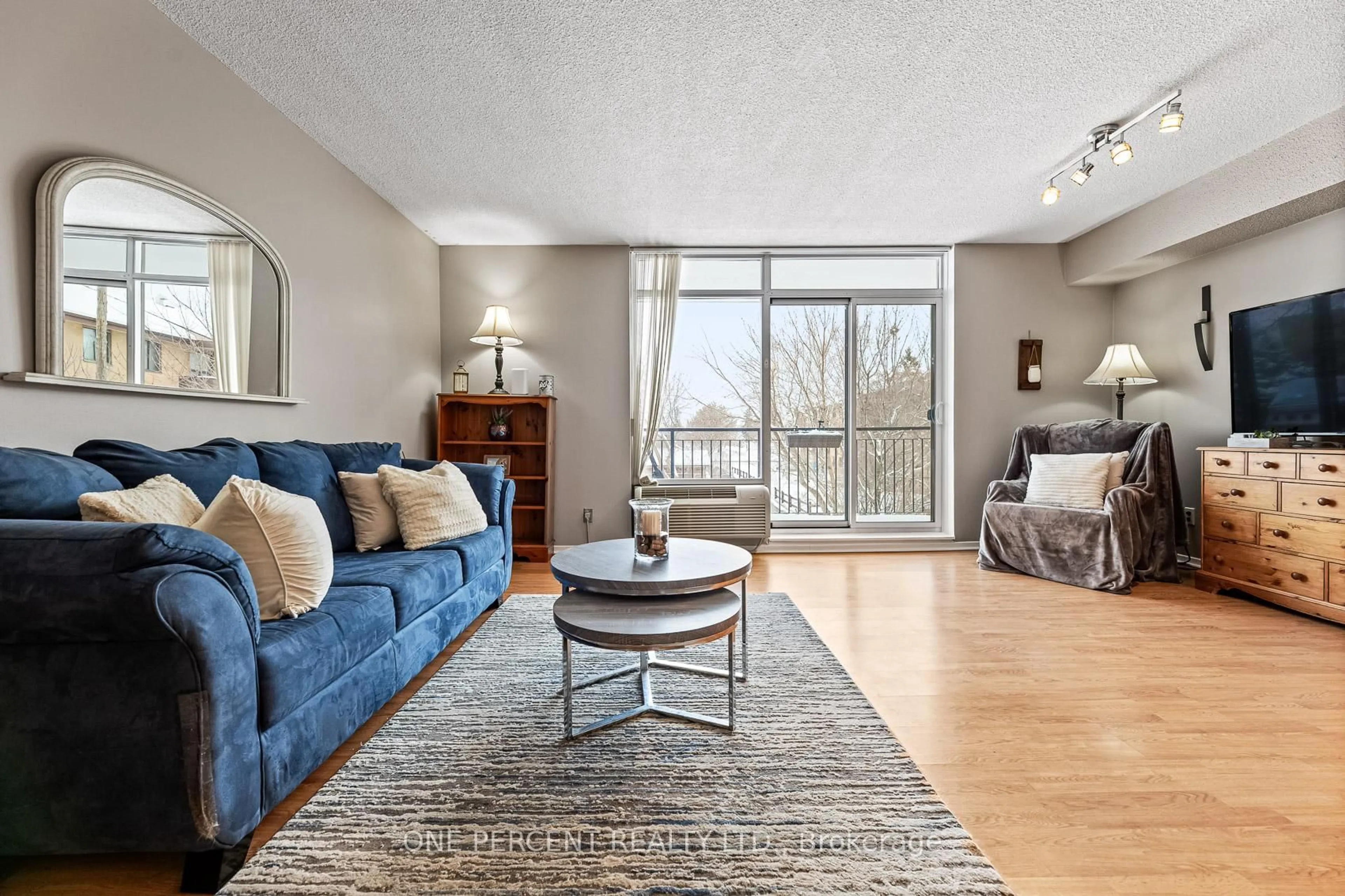 Living room with furniture, unknown for 16 Fourth St #25, Orangeville Ontario L9W 4N7