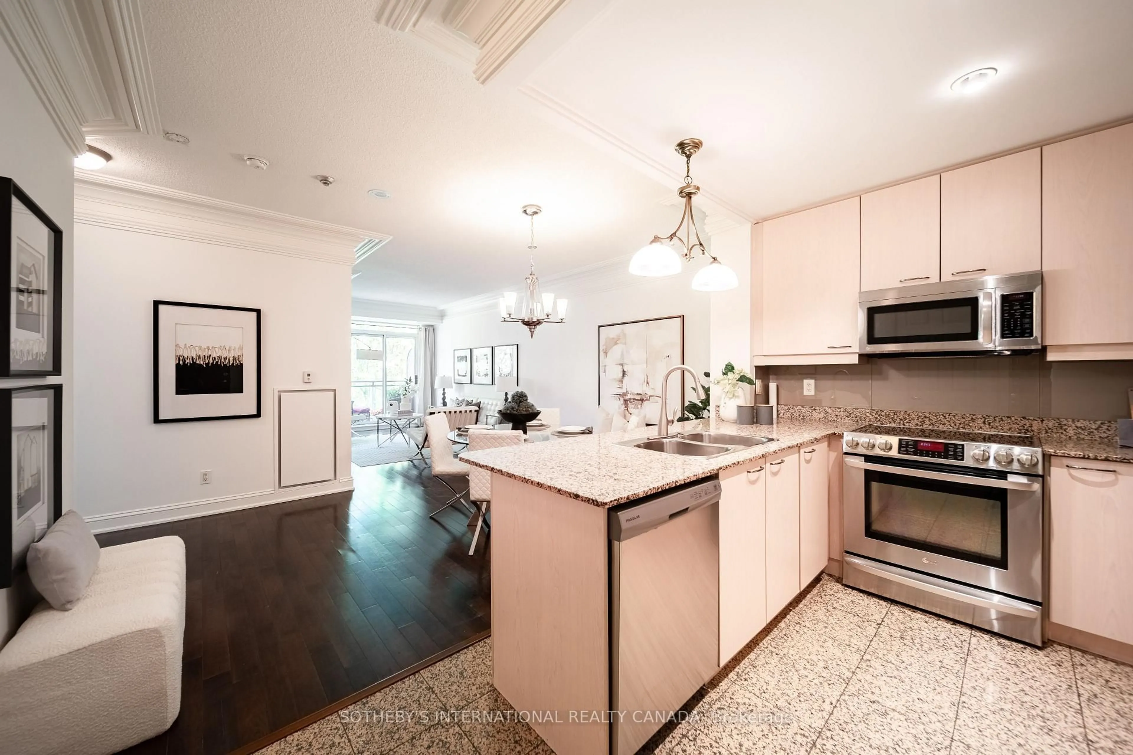 Open concept kitchen, ceramic/tile floor for 80 Palace Pier Crt #302, Toronto Ontario M8V 4C1