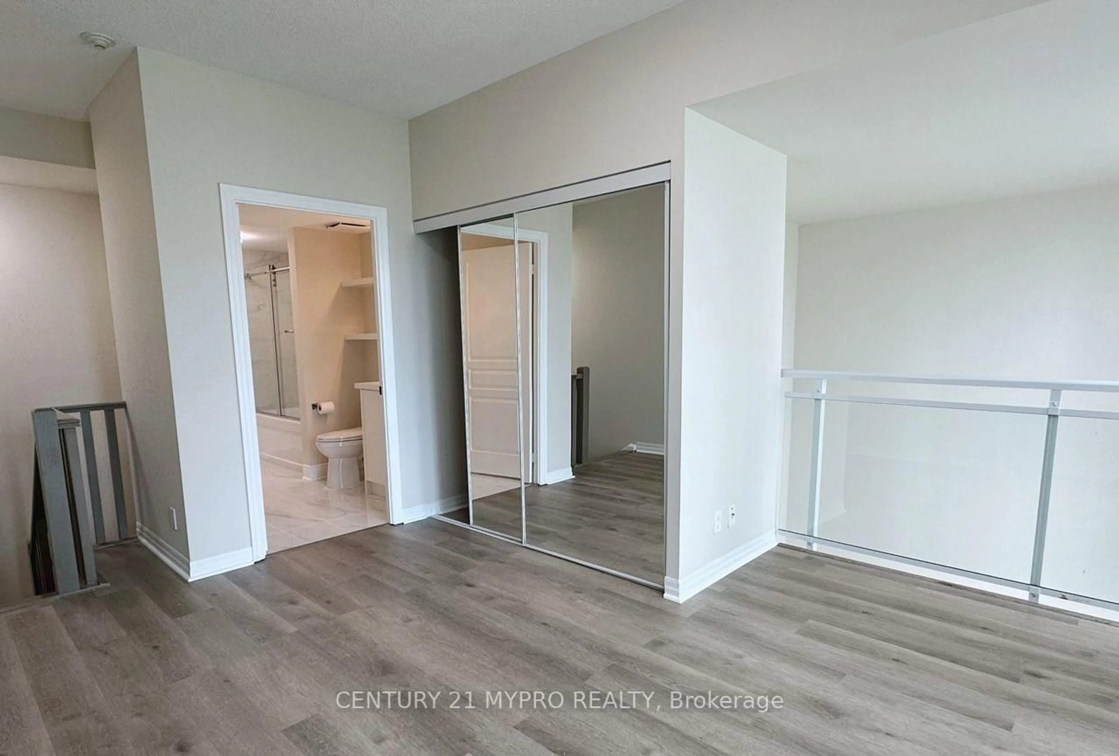 A pic of a room for 3939 Duke Of York Blvd #914, Mississauga Ontario L5B 4N2