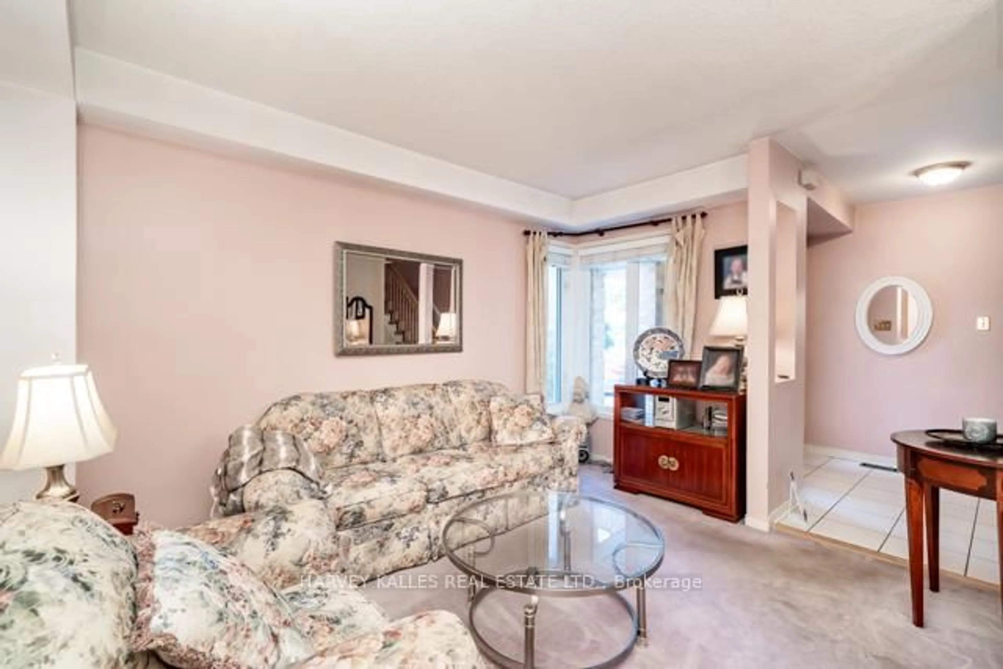 Living room with furniture, unknown for 5230 Glen Erin Dr #83, Mississauga Ontario L5M 5Z7