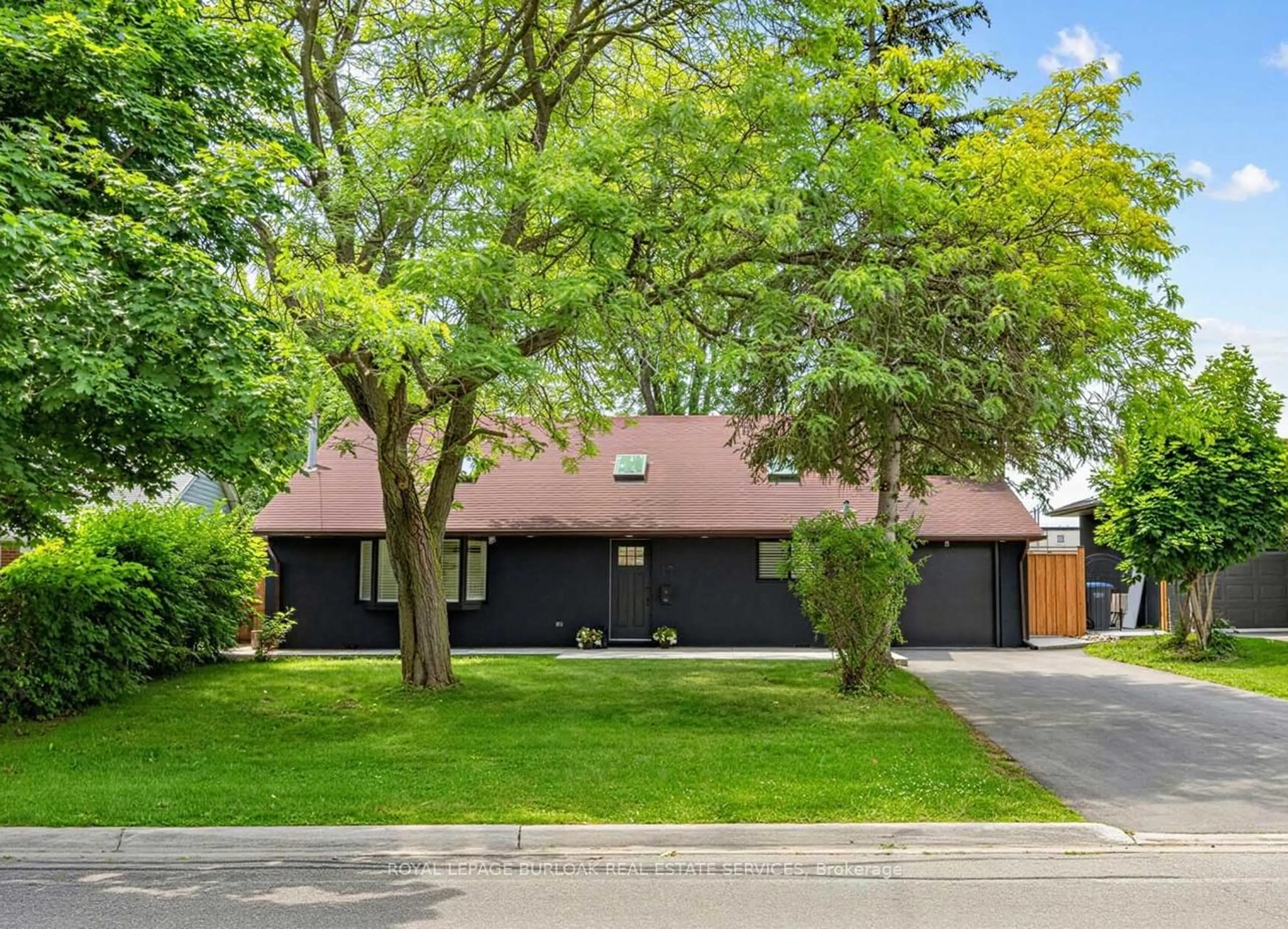 Unknown for 13 Swanhurst Blvd, Mississauga Ontario L5N 1B6