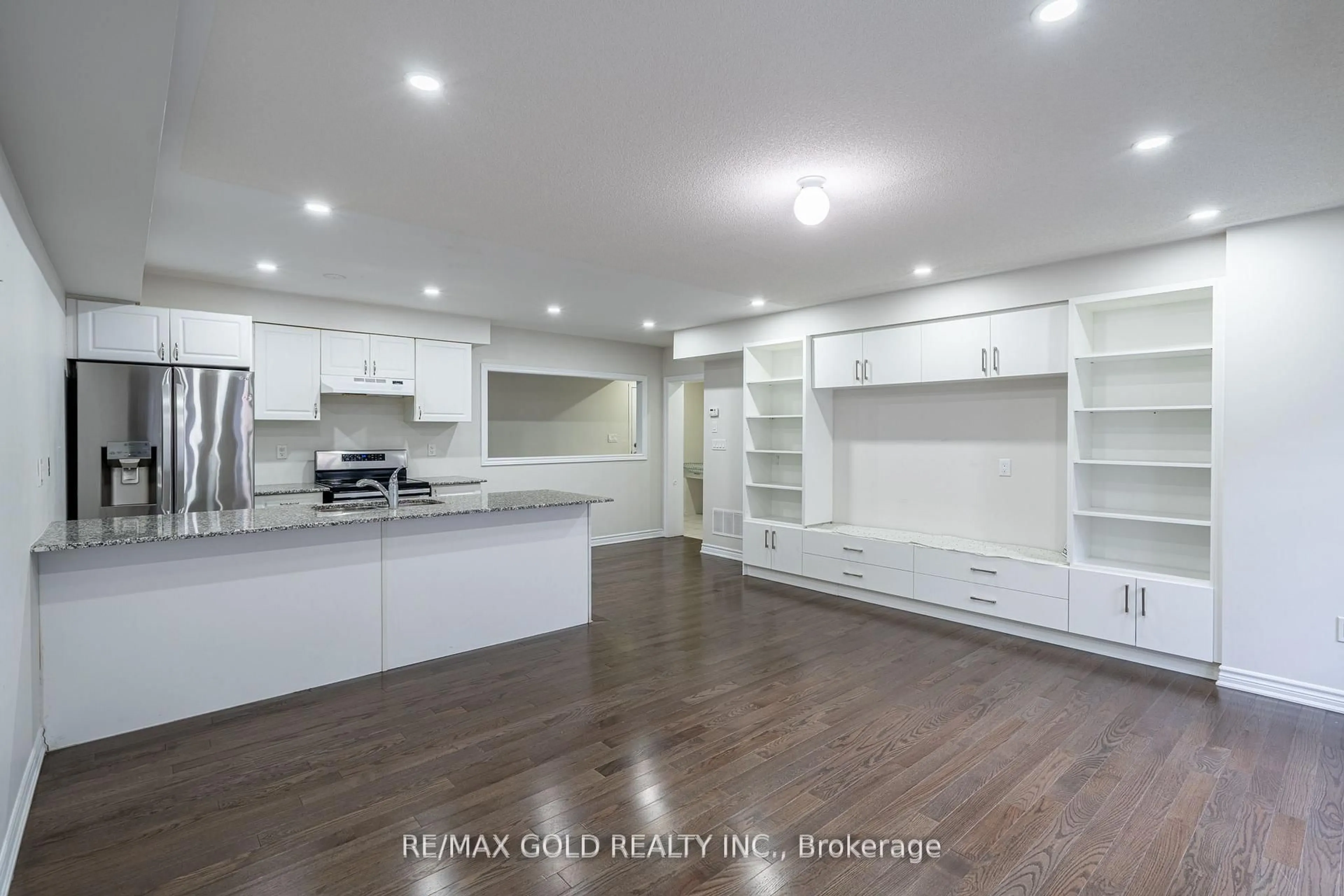 Open concept kitchen, wood/laminate floor for 200 Veterans Dr #45, Brampton Ontario L7A 4S6