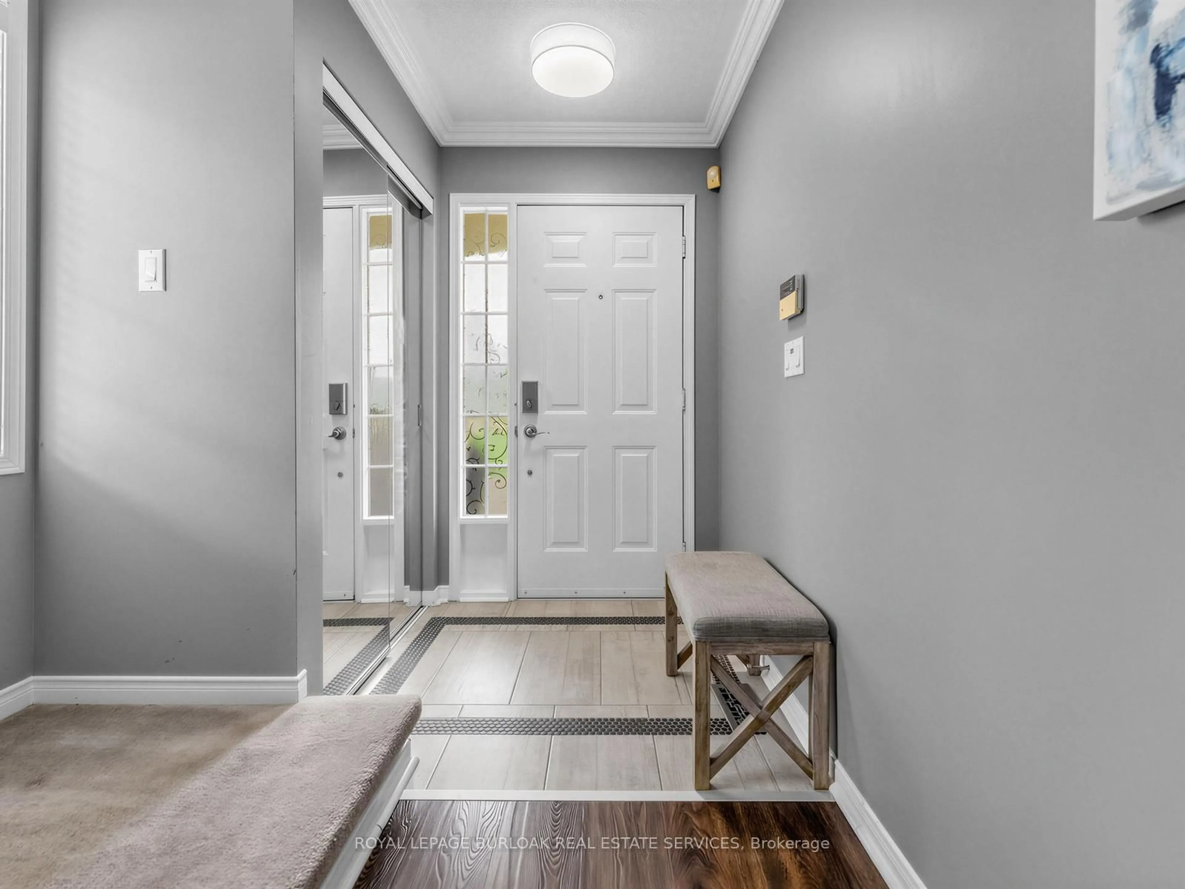 Indoor entryway for 710 Spring Gardens Rd #65, Burlington Ontario L7T 4K7