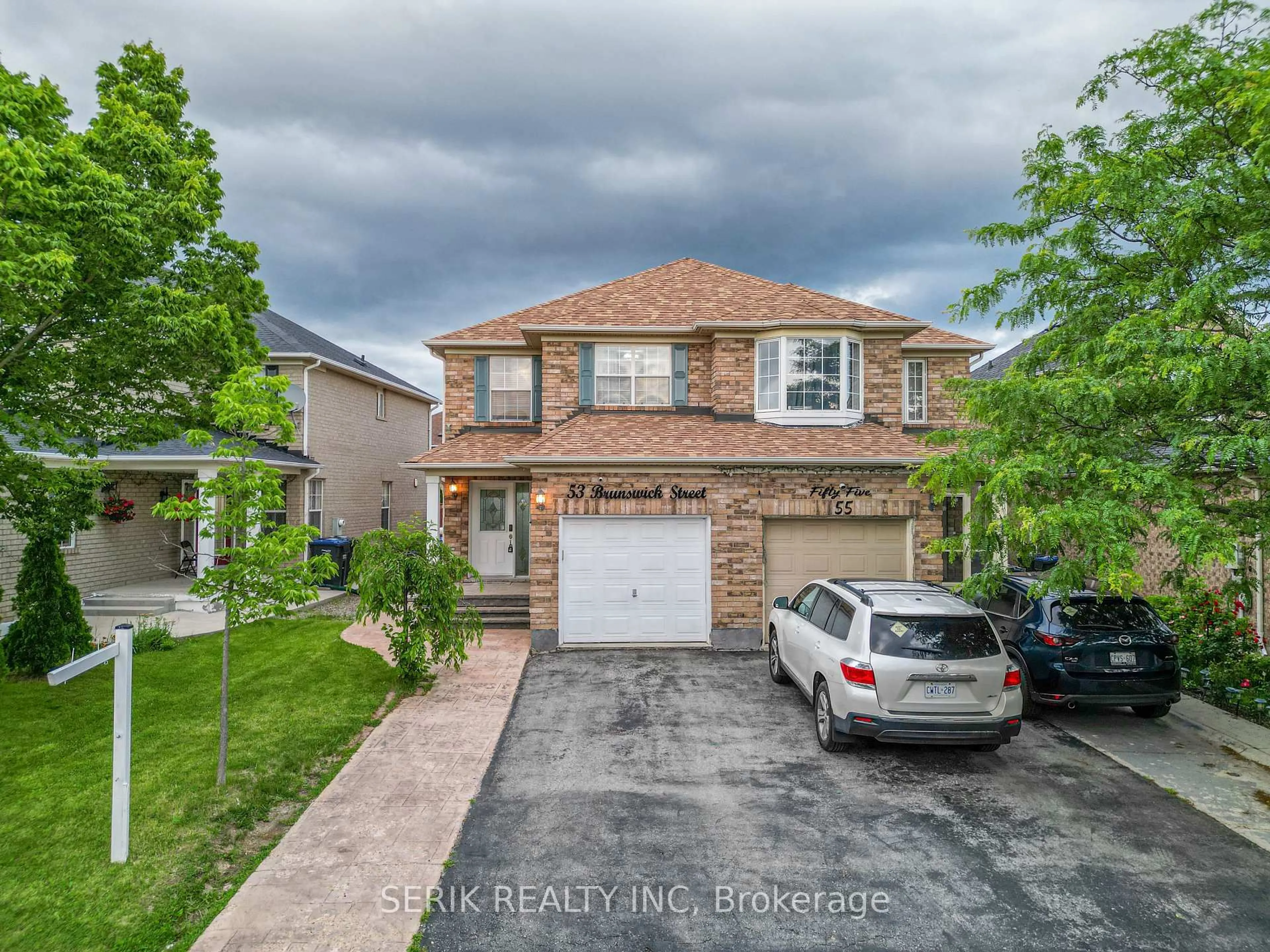 A pic from outside/outdoor area/front of a property/back of a property/a pic from drone, street for 53 Brunswick St, Brampton Ontario L6X 4Y4