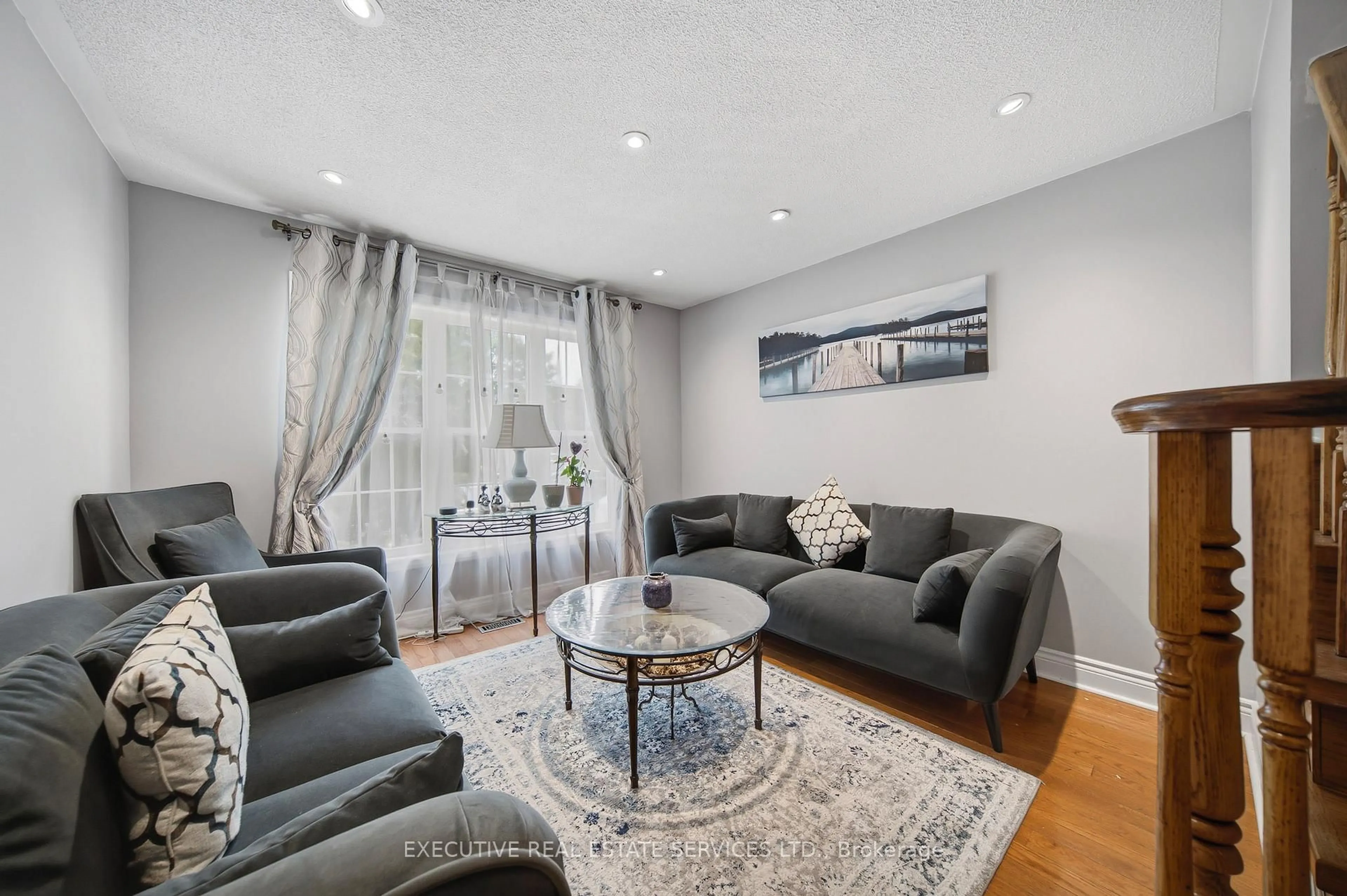 Living room with furniture, unknown for 51 Worthington Ave, Brampton Ontario L7A 1M9