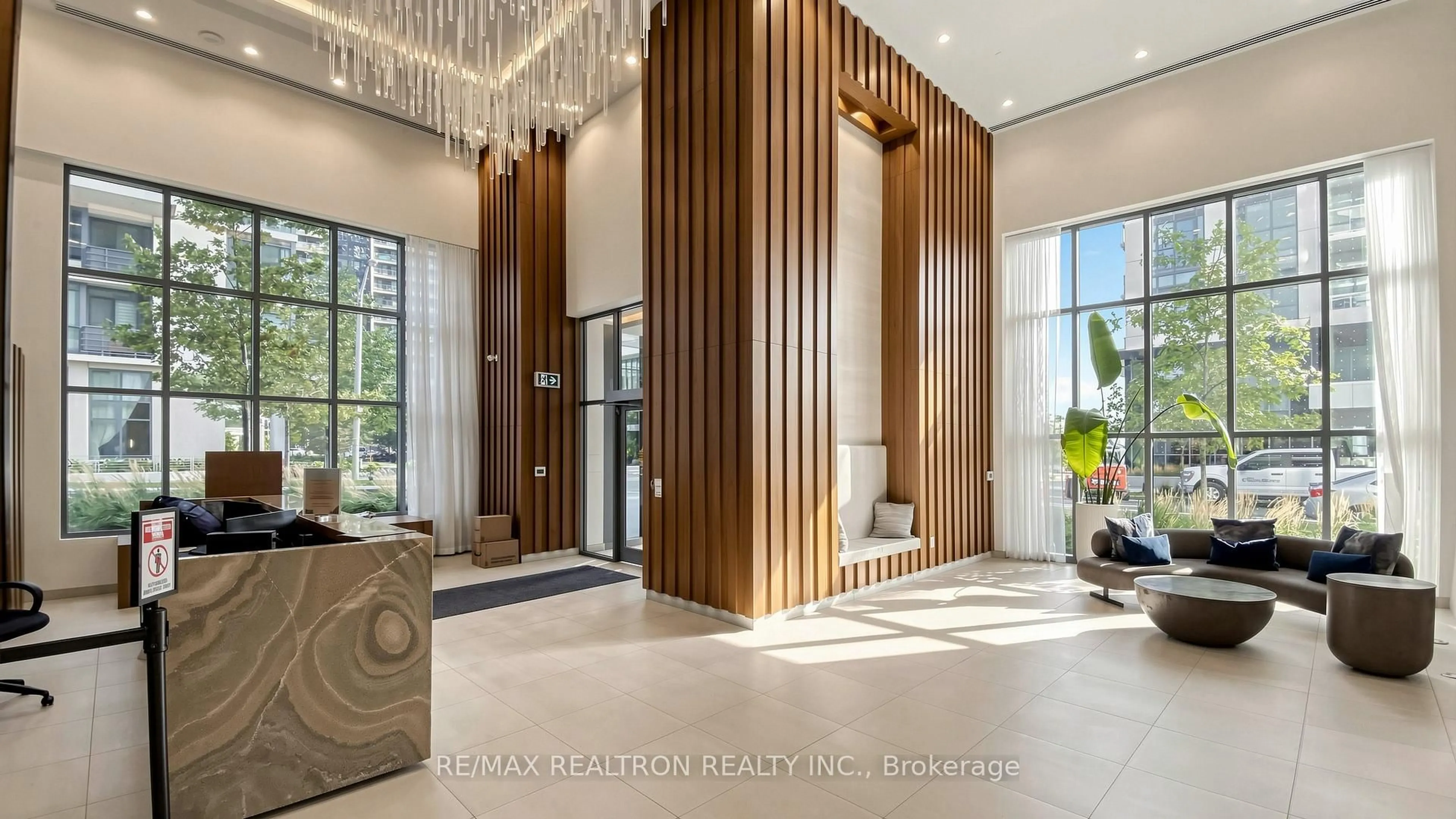 Indoor foyer for 70 Annie Craig Dr #4109, Toronto Ontario M8V 0G2