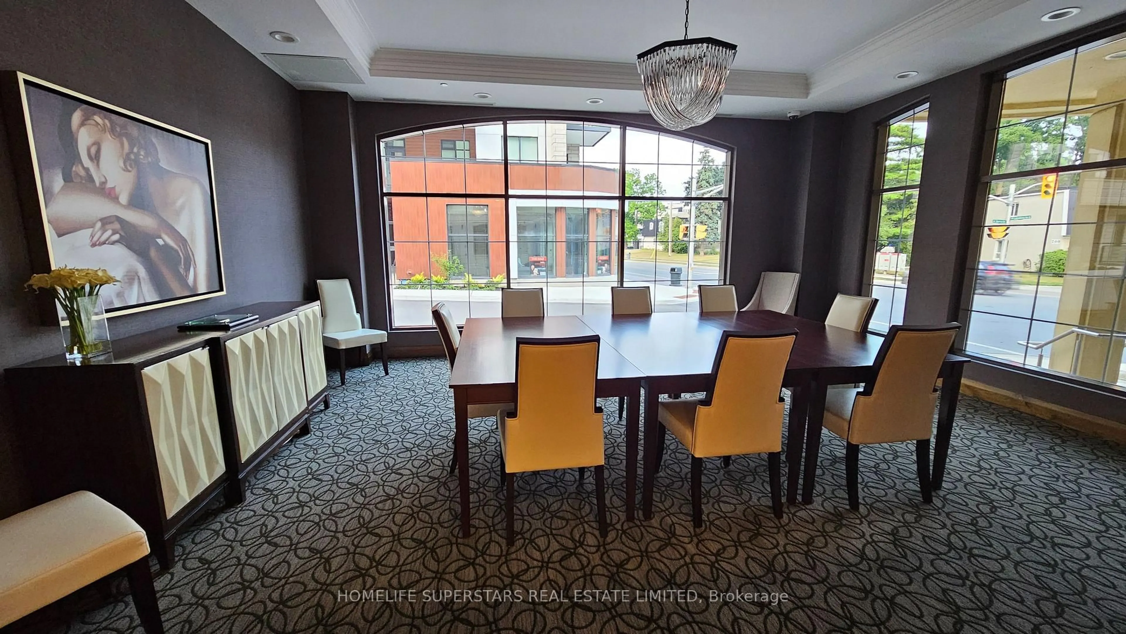 Dining room, carpet floor for 205 Lakeshore Rd #302, Oakville Ontario L6K 0H8
