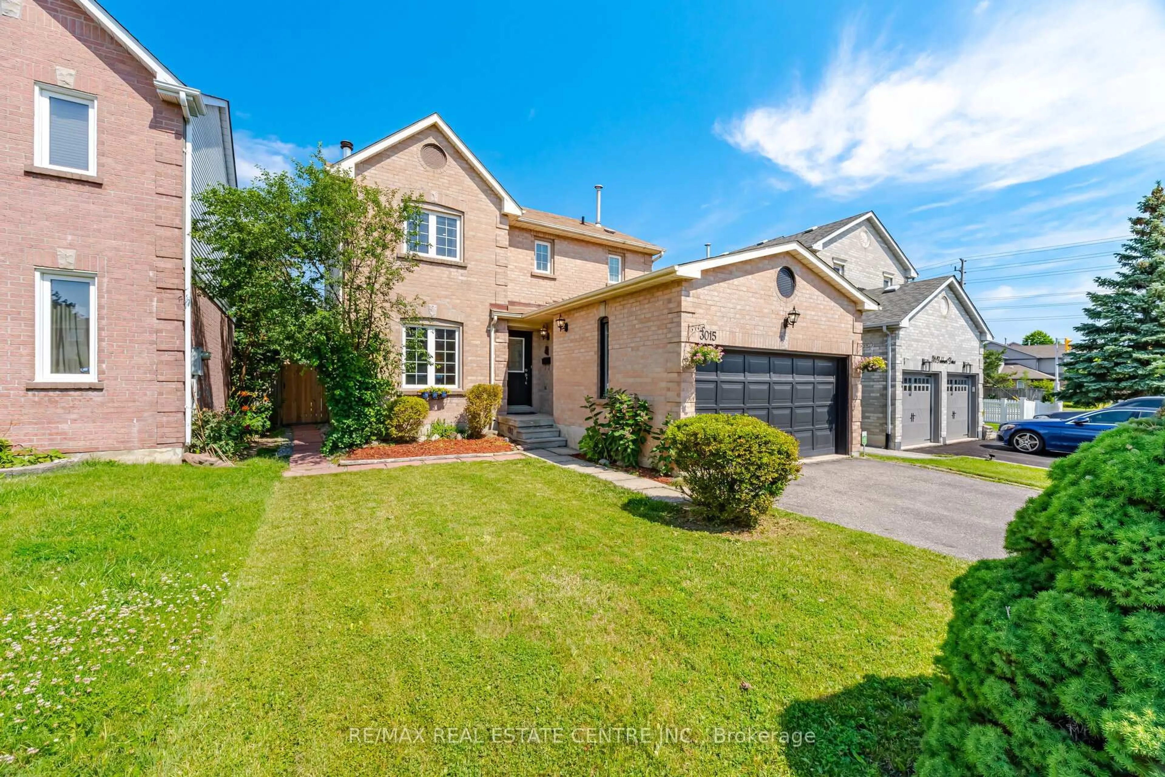 Unknown for 3015 Dalehurst Dr, Mississauga Ontario L5N 6M8