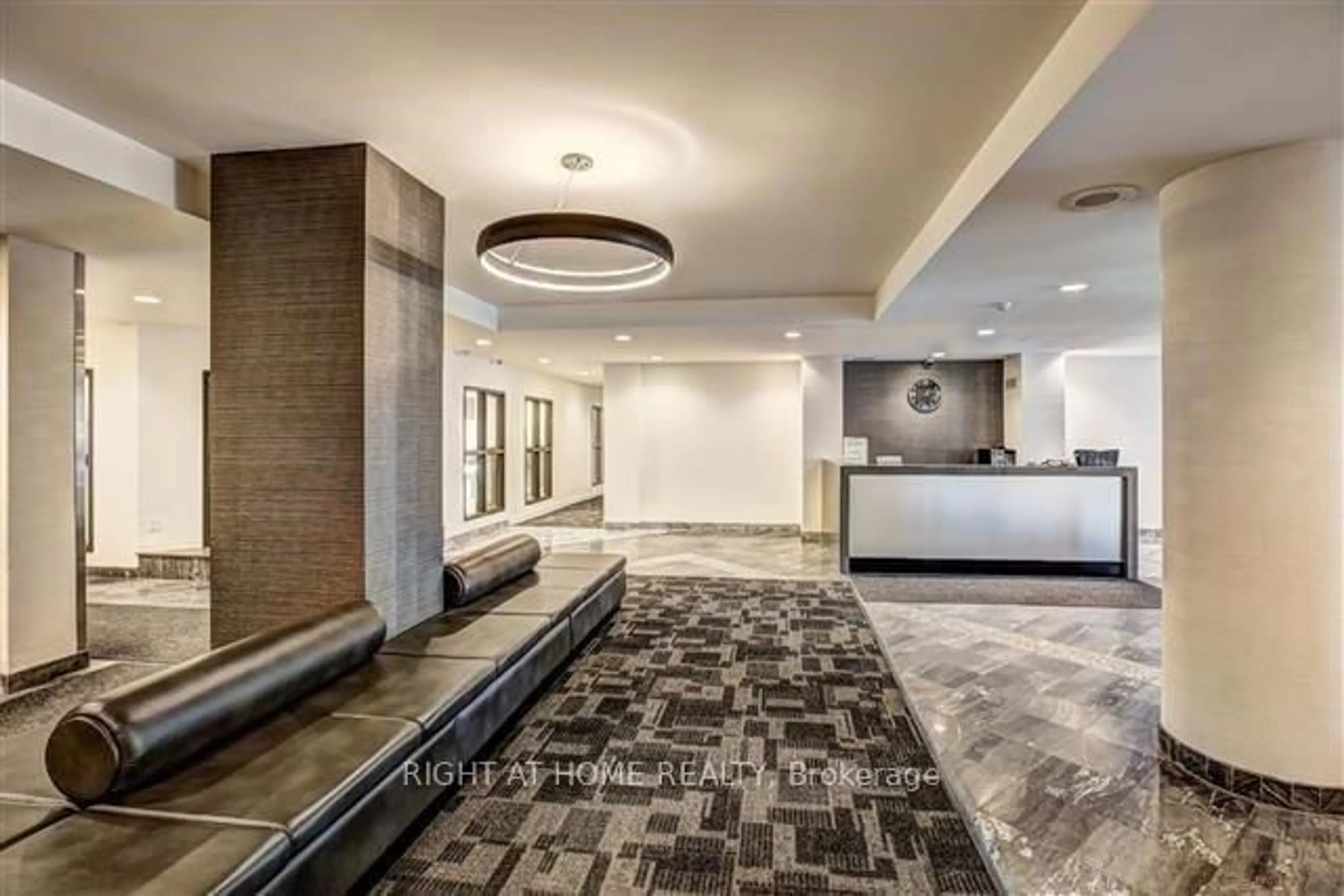 Lobby for 350 Webb Dr #1807, Mississauga Ontario L5B 3W4