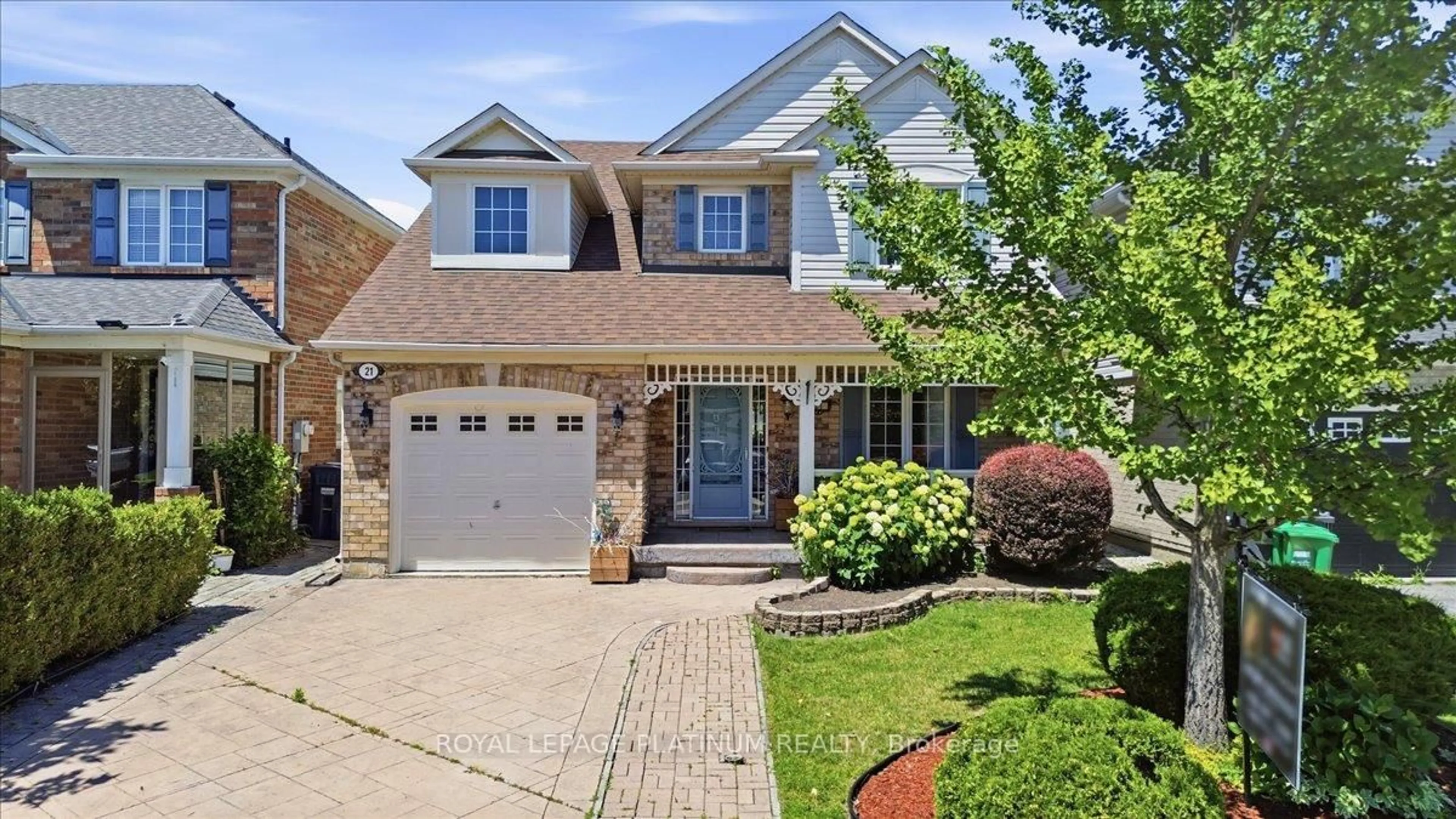 Home with brick exterior material, street for 21 Vista Green Cres, Brampton Ontario L7A 2S3
