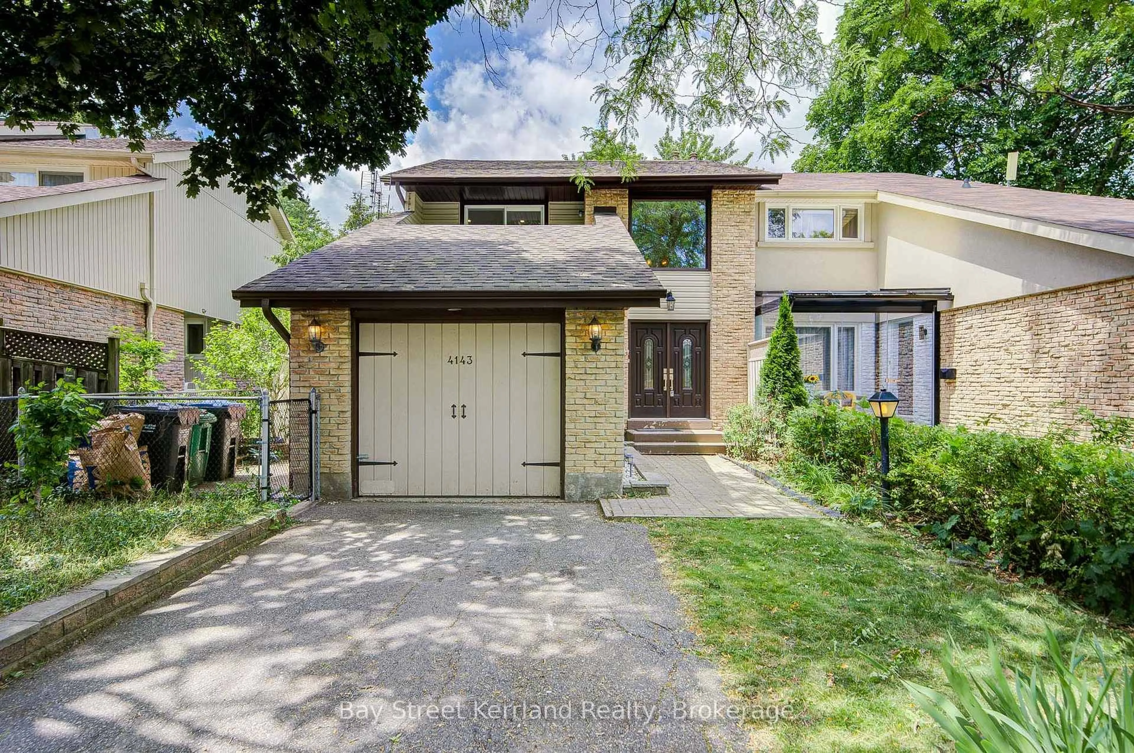Home with brick exterior material, street for 4143 Jefton Cres, Mississauga Ontario L5L 1Z2