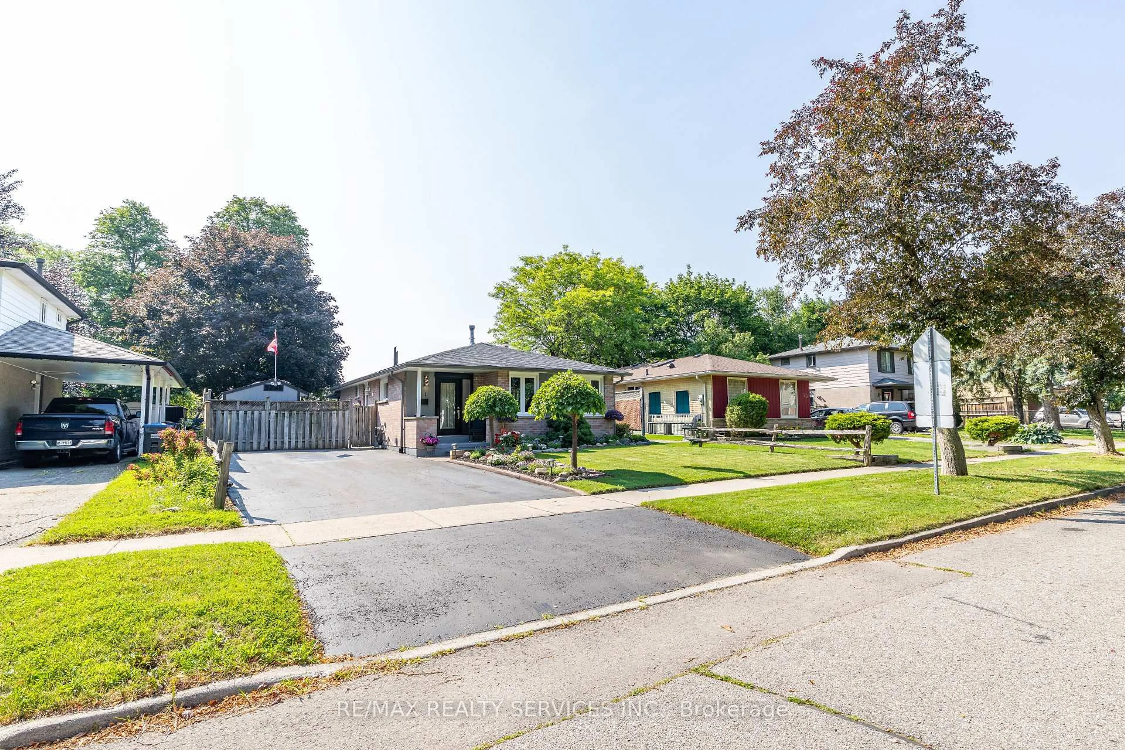 Unknown for 21 Herkley Dr, Brampton Ontario L6V 2E7