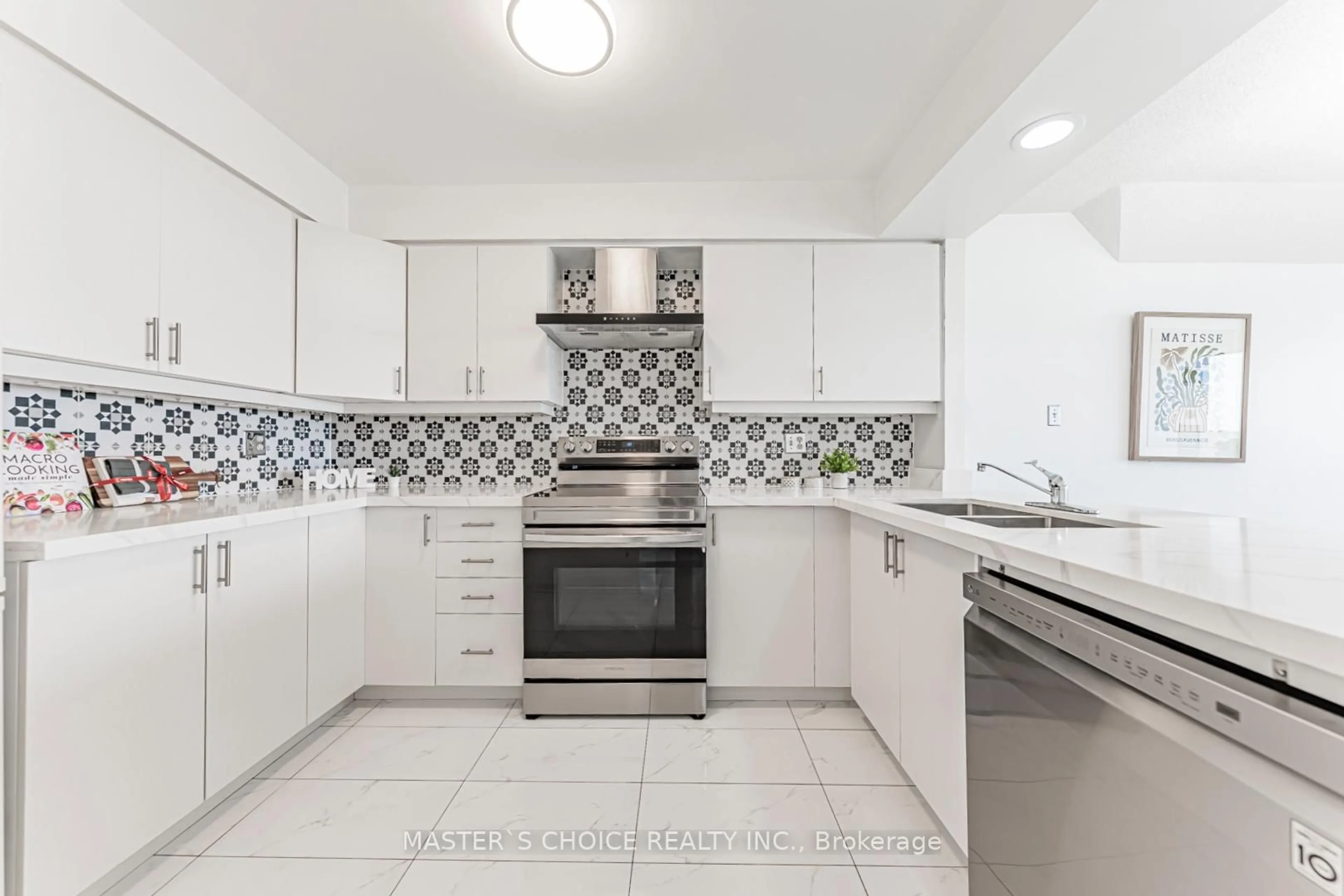 Standard kitchen, ceramic/tile floor for 50 Eglinton Ave #1110, Mississauga Ontario L5R 3P5