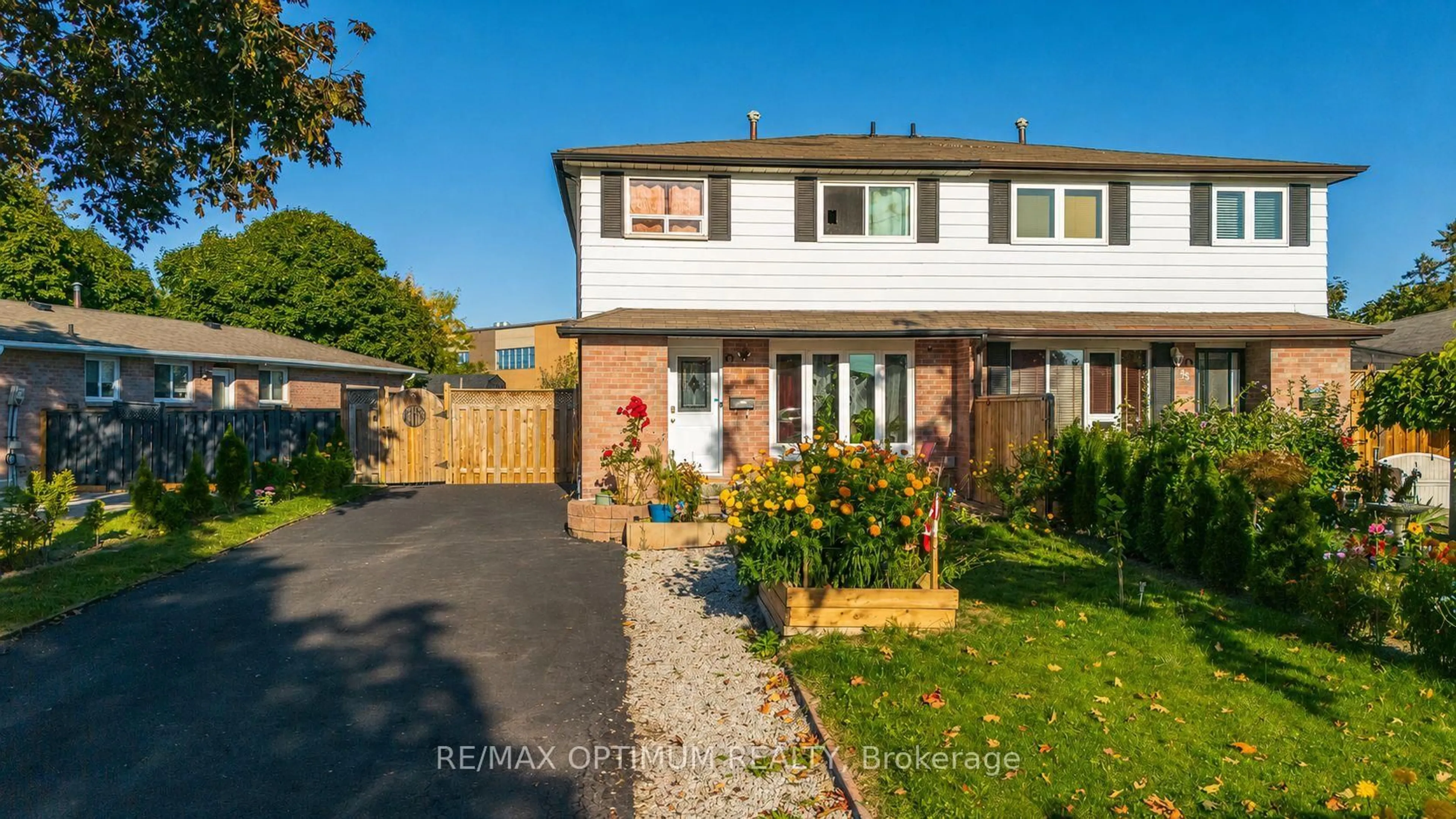 Unknown for 21 Juniper Cres, Brampton Ontario L6S 1J9