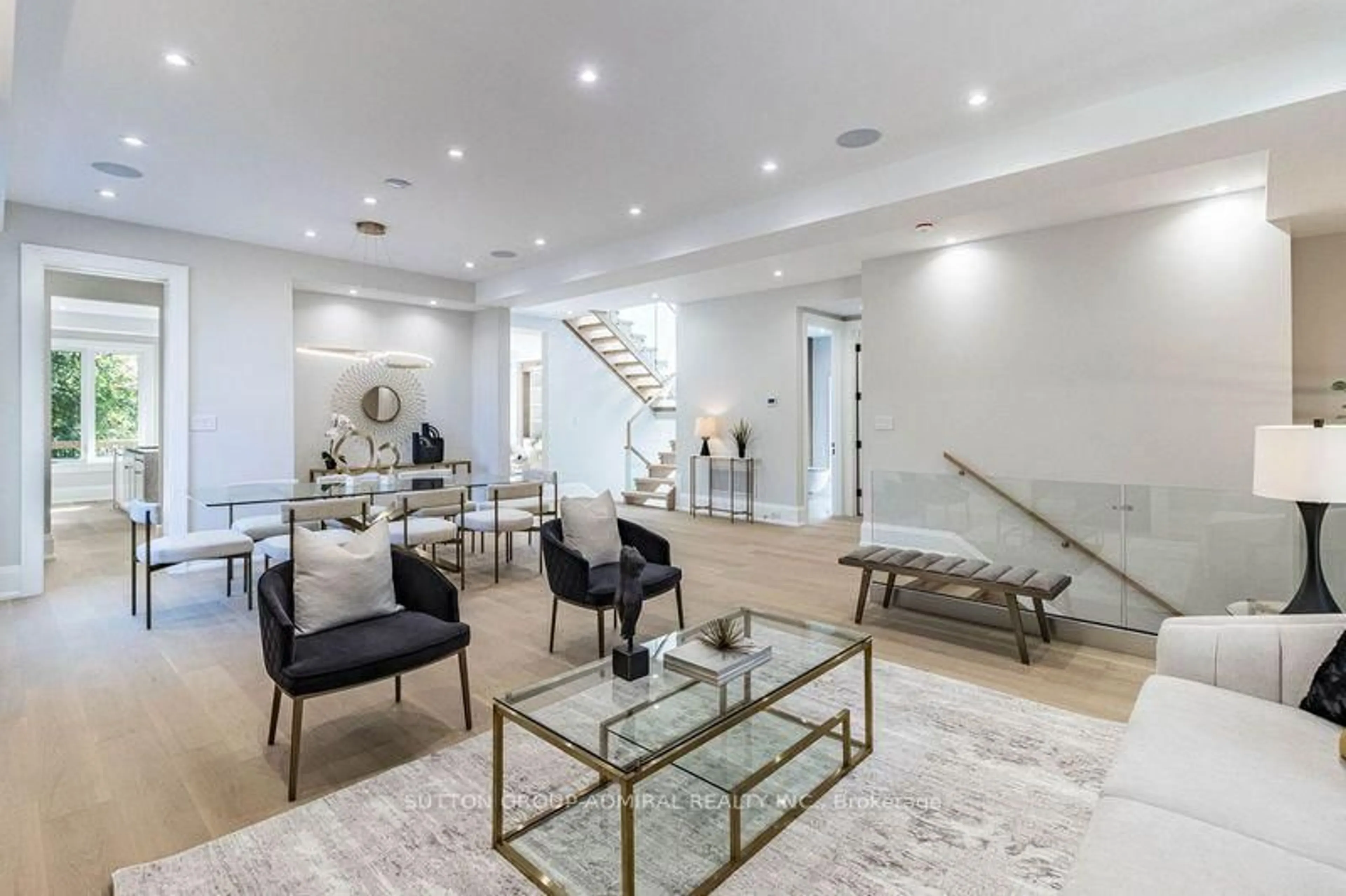 Unknown for 25 Yorkview Dr, Toronto Ontario M8Z 2G1