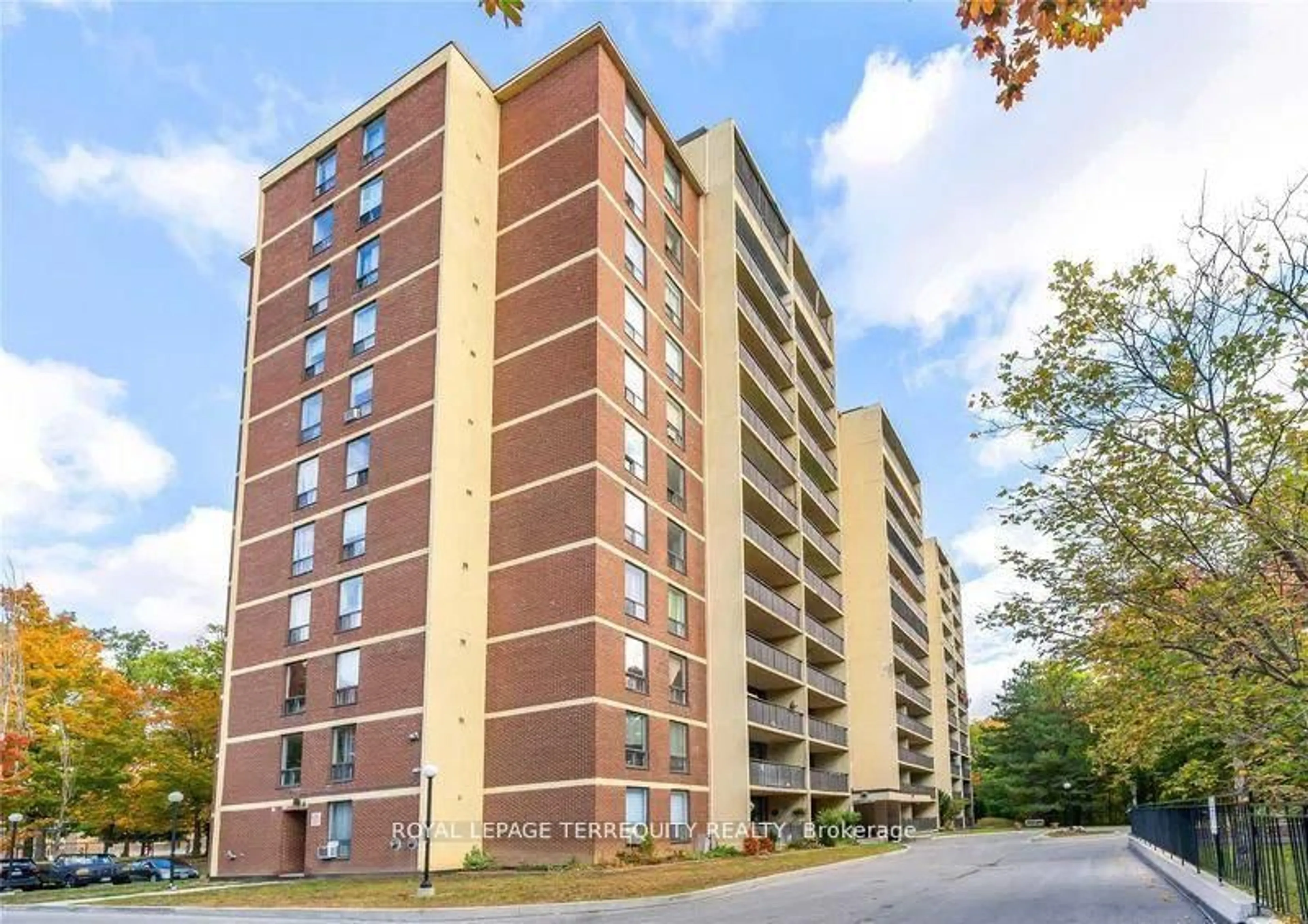 Unknown for 15 London Green Crt #409, Toronto Ontario M3N 1K4