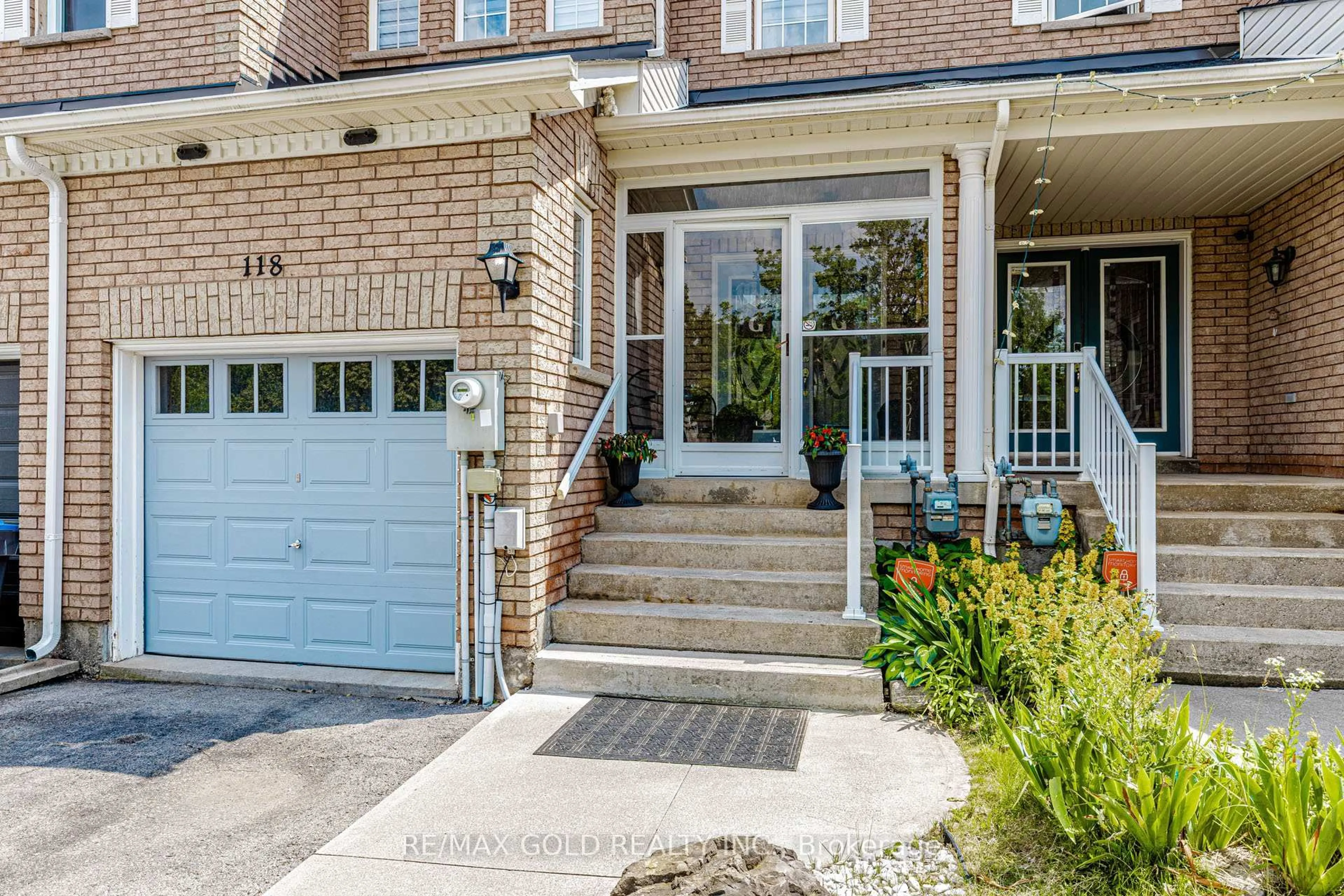 Home with brick exterior material, street for 118 Albright Rd, Brampton Ontario L6X 5E6