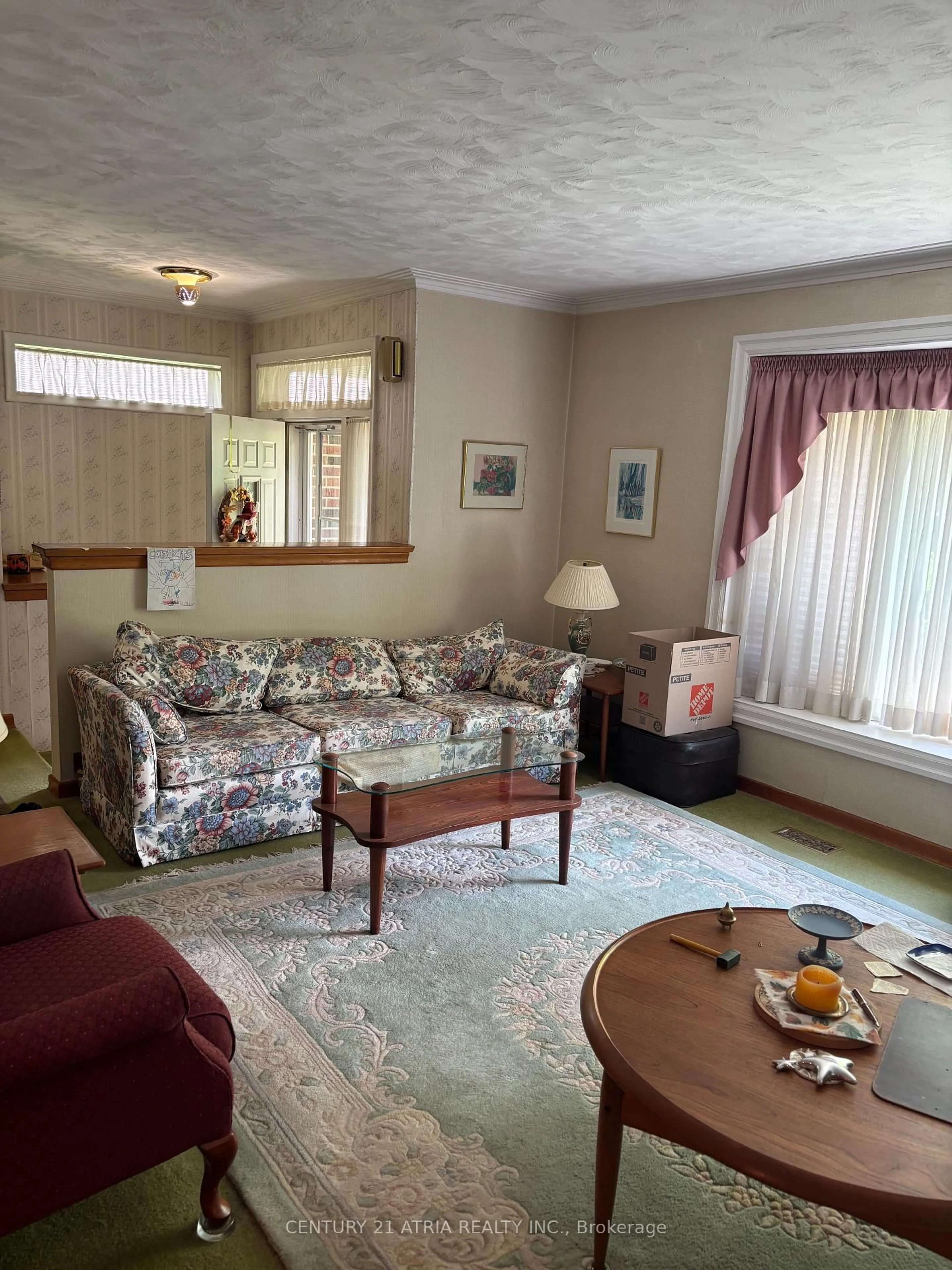 Living room with furniture, unknown for 4 Winesap Pl, Toronto Ontario M9A 1M4