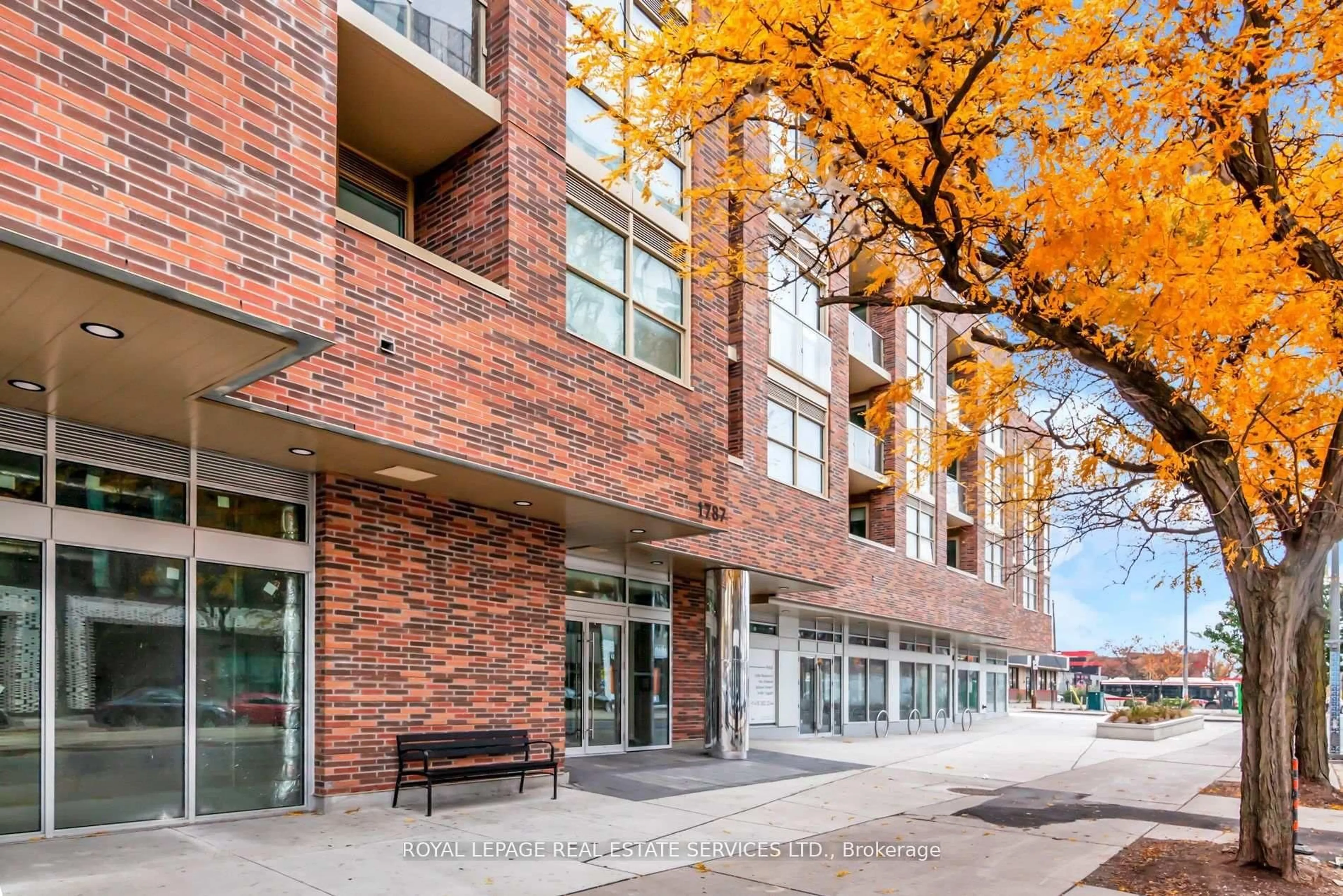 Unknown for 1787 St Clair Ave #621, Toronto Ontario M6N 1J6